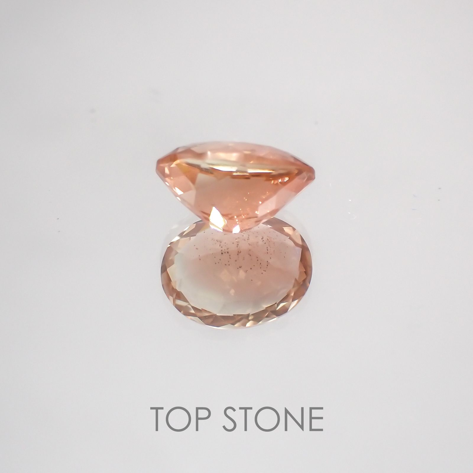 オレゴンサンストーン(宝石名ラブラドライト) アメリカ・オレゴン州産 1.72ct 識別済[210410378]9×7.2mm前後