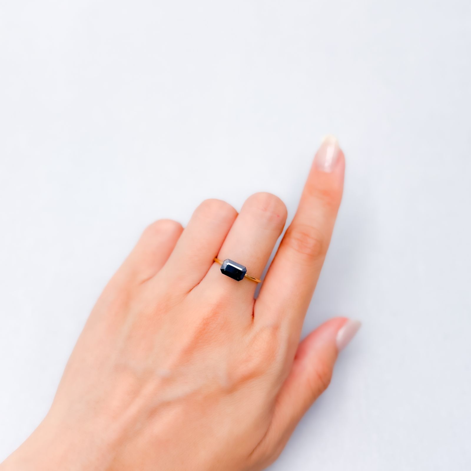 ルチル単結晶 ブラジル産 1.74ct [250630604]8.2x5.3mm前後
