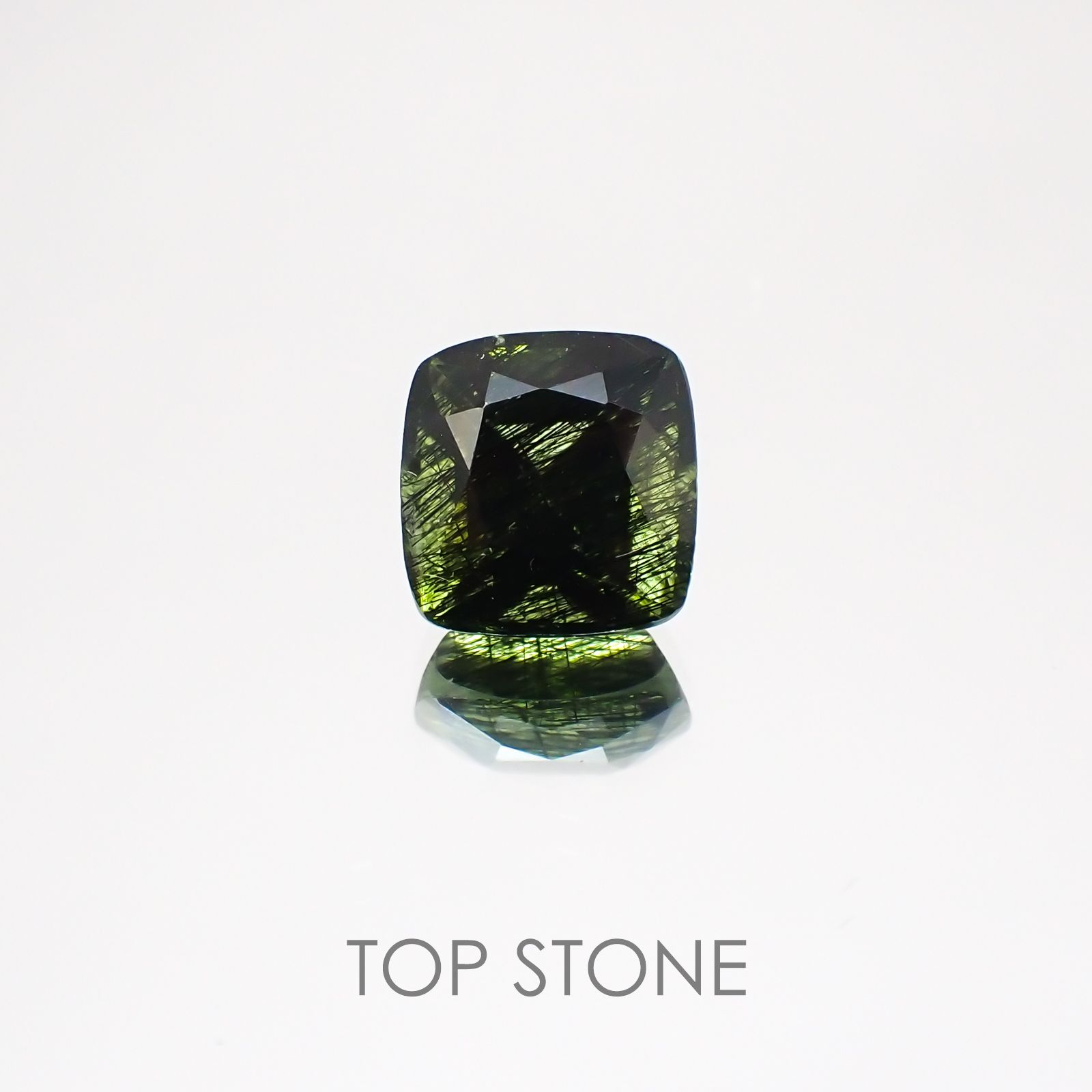 ルドウィジャイトインペリドット  パキスタン産 ルース 3.07ct[20128798]8.2×7.8mm前後