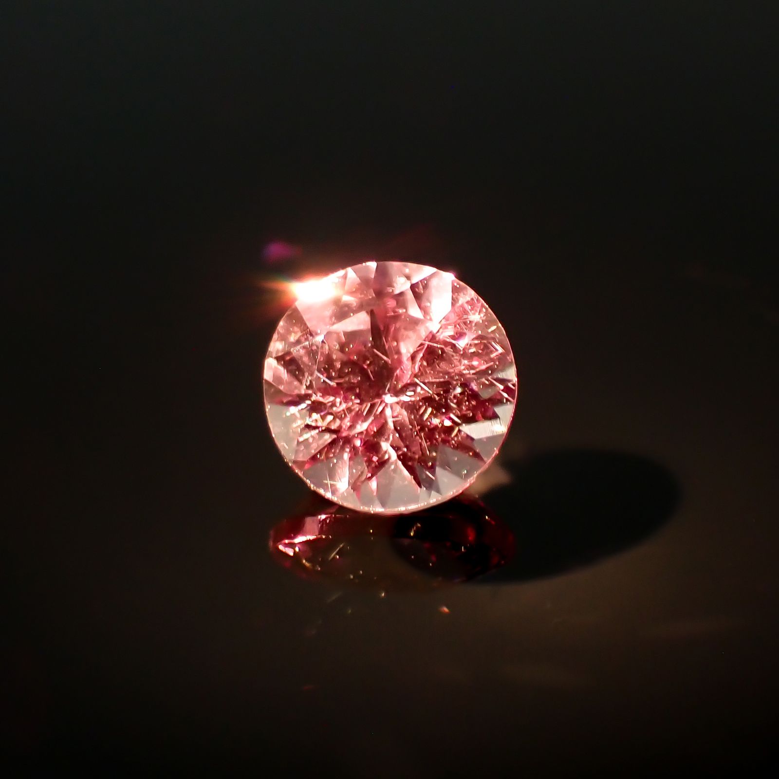 ドラゴンガーネット タンザニア産 0.59ct[230923314]4.9x4.9mm前後