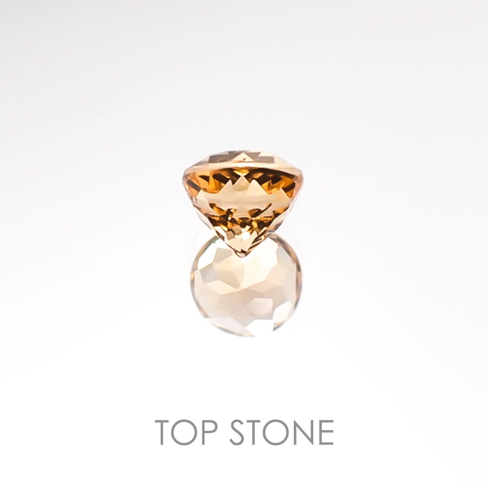 インペリアルトパーズ ブラジル産 ルース 0.48ct[20106512]4.3×4.3mm前後