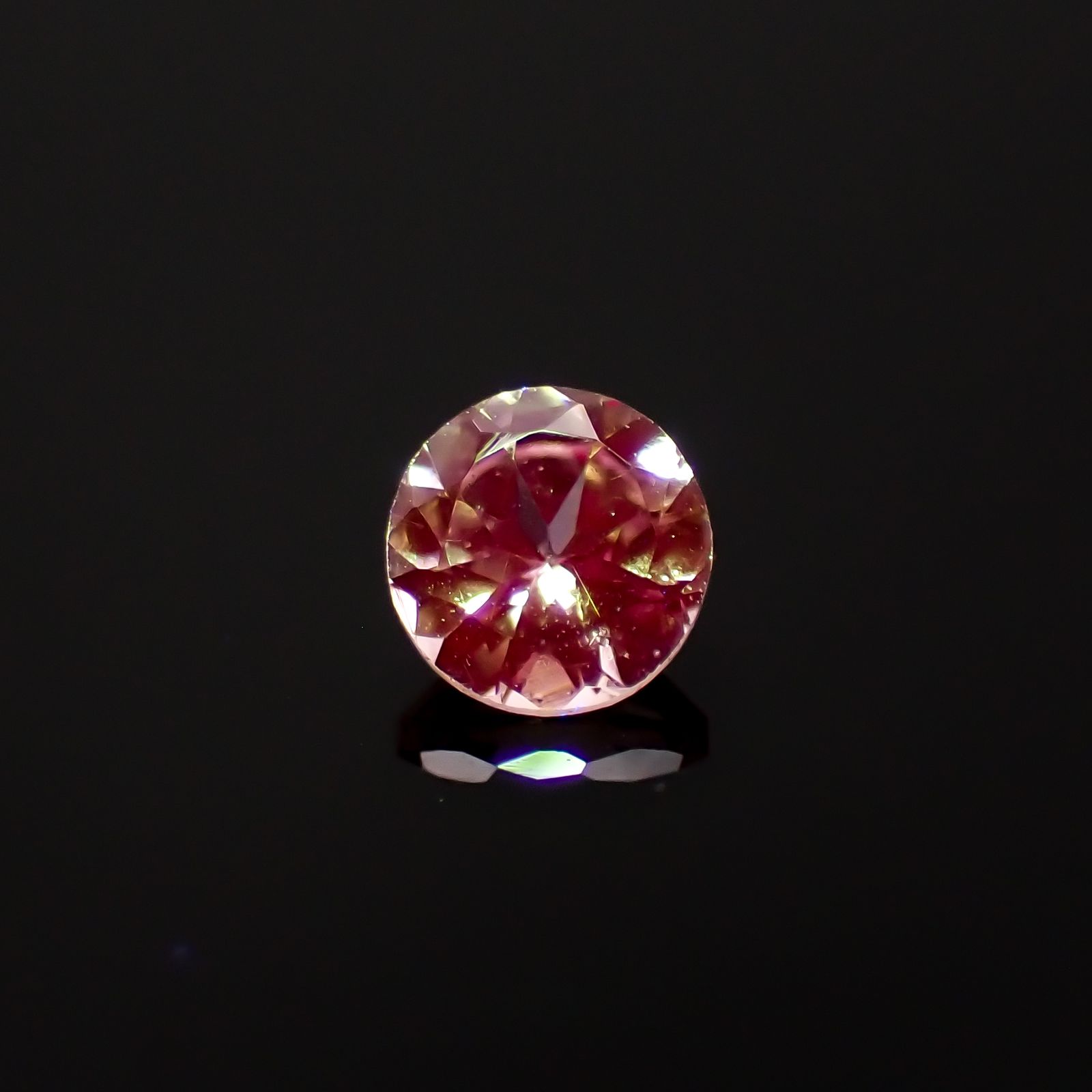 ドラゴンガーネット タンザニア産 0.33ct[230421447]4x4mm前後