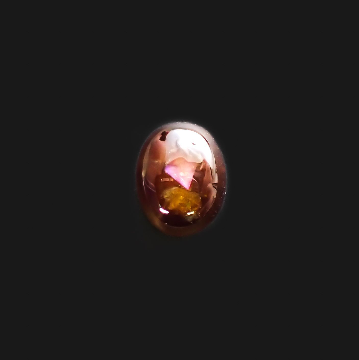 レインボーガーネット 日本・奈良県天川村産 2.62ct[230220771]8.6x6.7mm前後