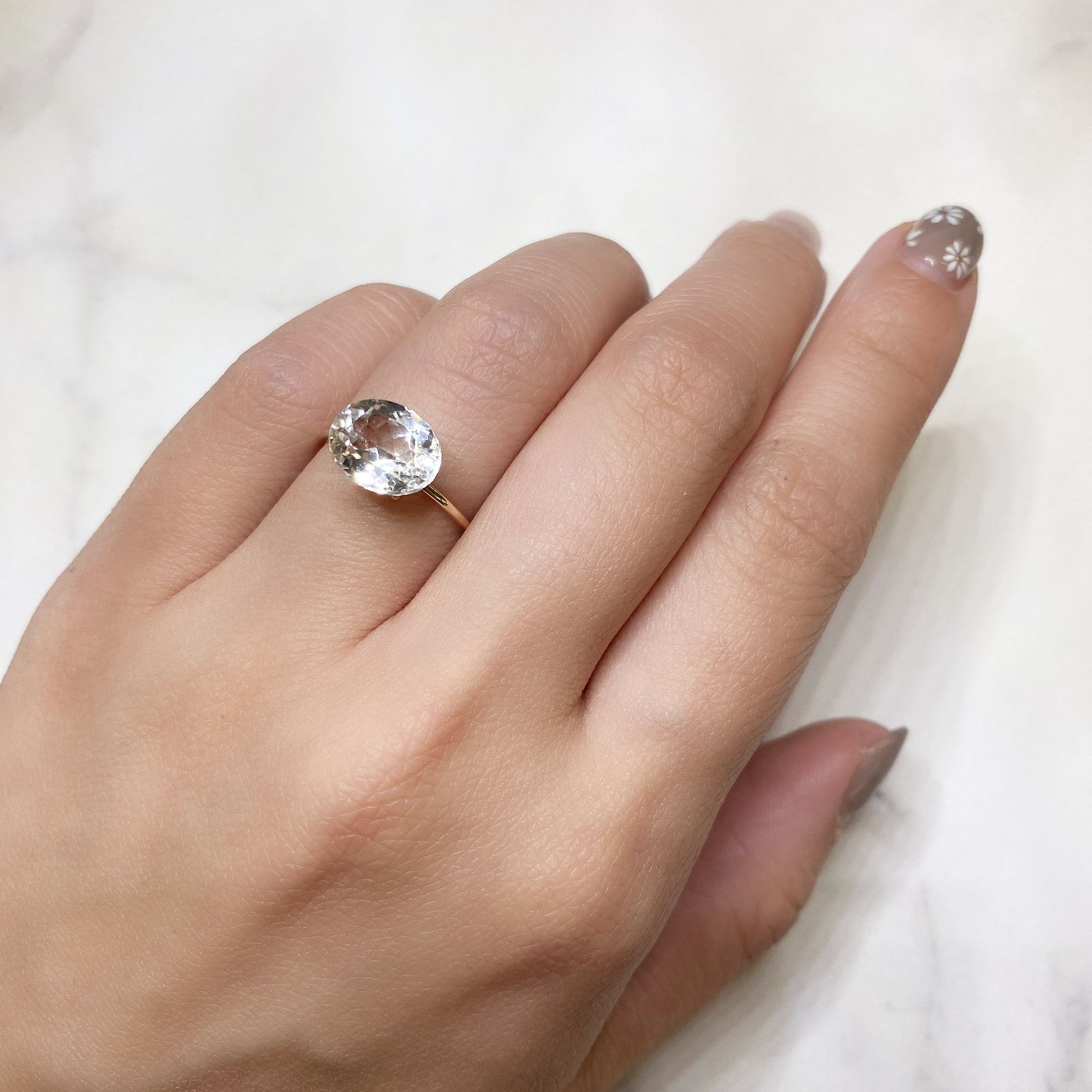 カラーレススポジュミン(宝石名ホワイト・スポジュミン) ブラジル産 3.10ct 識別済[210912631]10×7.9mm前後