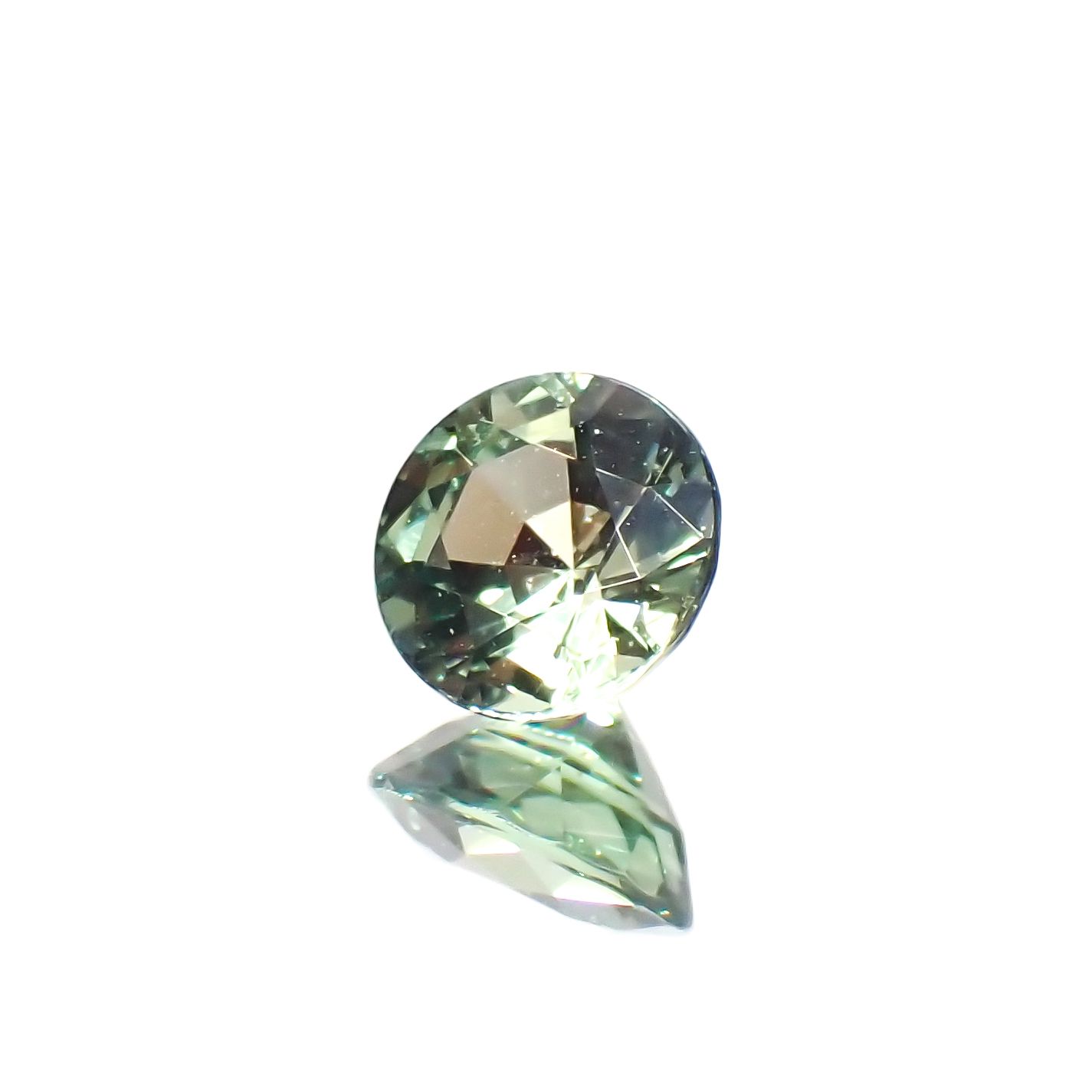 アレキサンドライト(宝石名アレキサンドライト)ブラジル産 0.42ct GIA鑑付[230823159]4.49x4.56mm前後