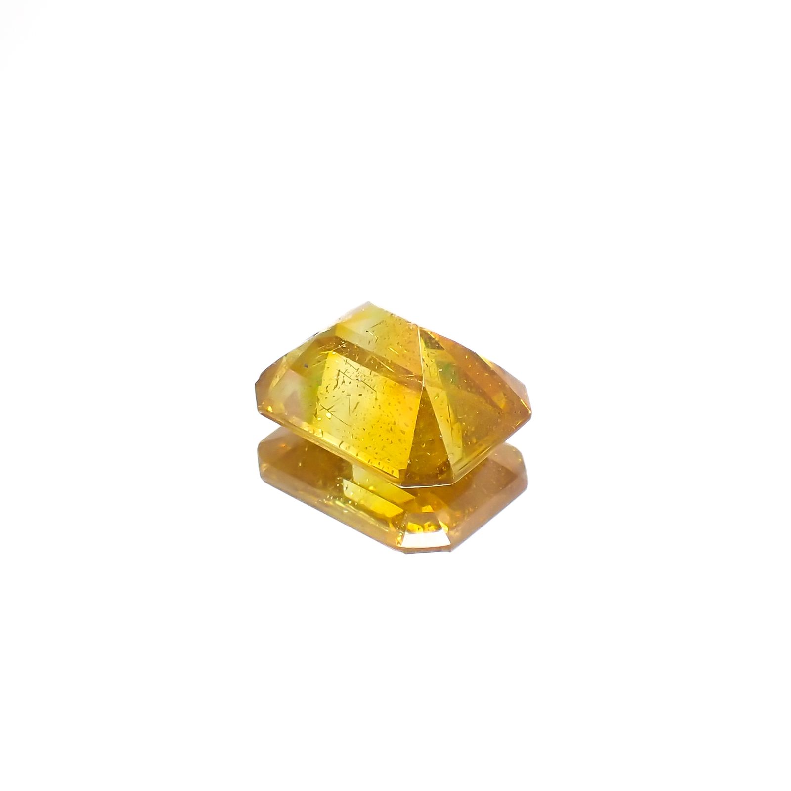 スファレライト(宝石名スファレライト)スペイン産 3.78ct 識別済[231023876]10x7.8mm前後