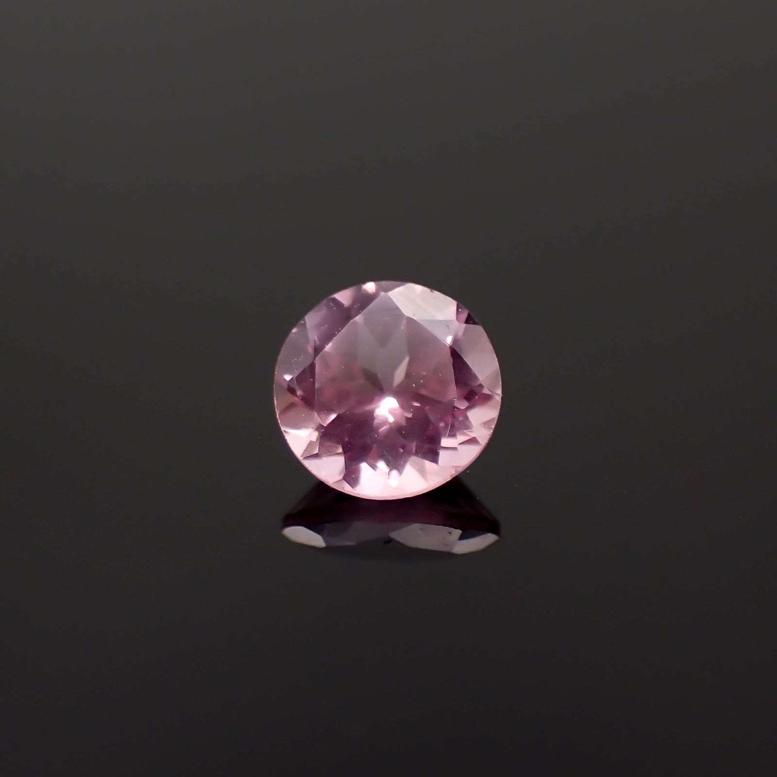 シルキーピンクスピネル タンザニア産 0.36ct[230421572]4.3x4.3mm前後