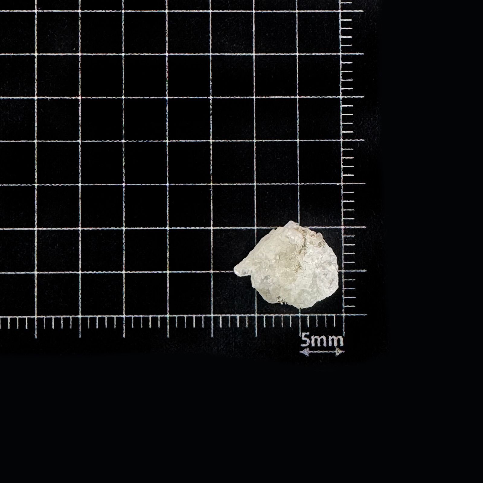フェナカイト 原石 ロシア産 3.32ct [250730799]9.9x10.2mm前後