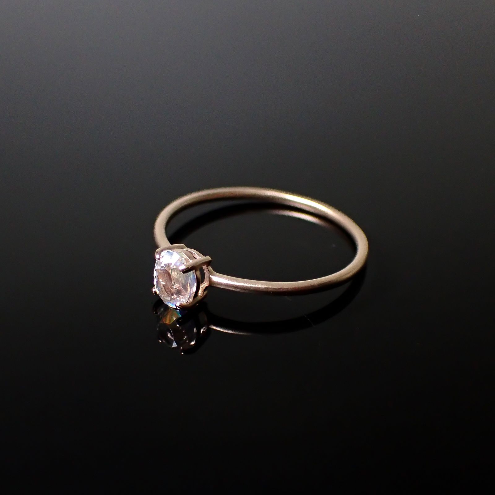 ◇K10リング◇ レインボームーンストーン 0.42ct | オーバル/つや消し仕上げ 4×5mm (15号 / アーム1.0mm) [241229434]