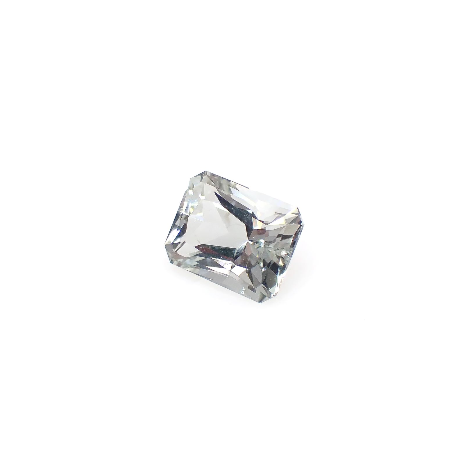 オリゴクレース(宝石名オリゴクレース)ケニア産 2.38ct 識別済[240628002]9.4x7.1mm前後