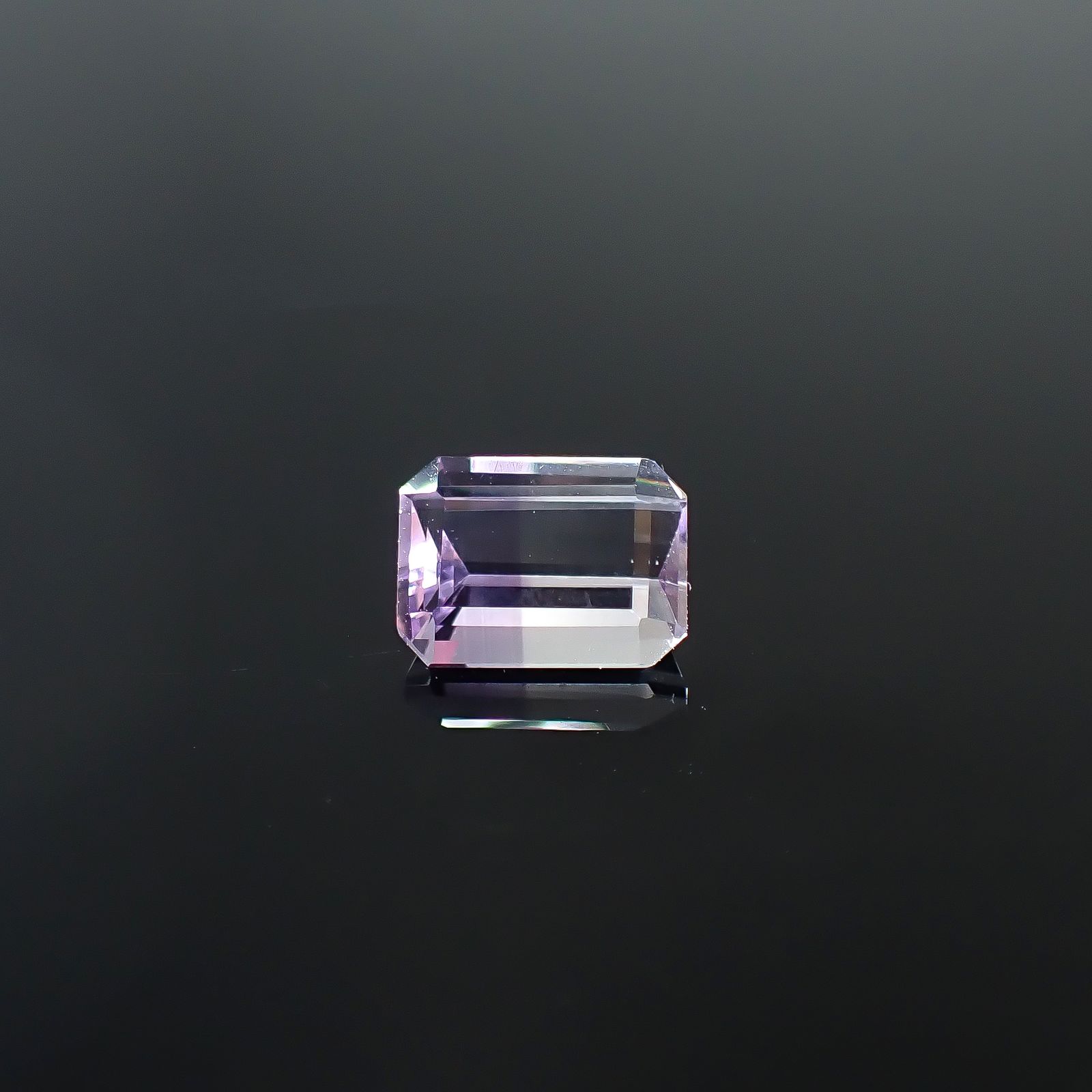 アワーグラスアメジスト モロッコ産 1.43ct / 8x5.9mm前後 [250730896]