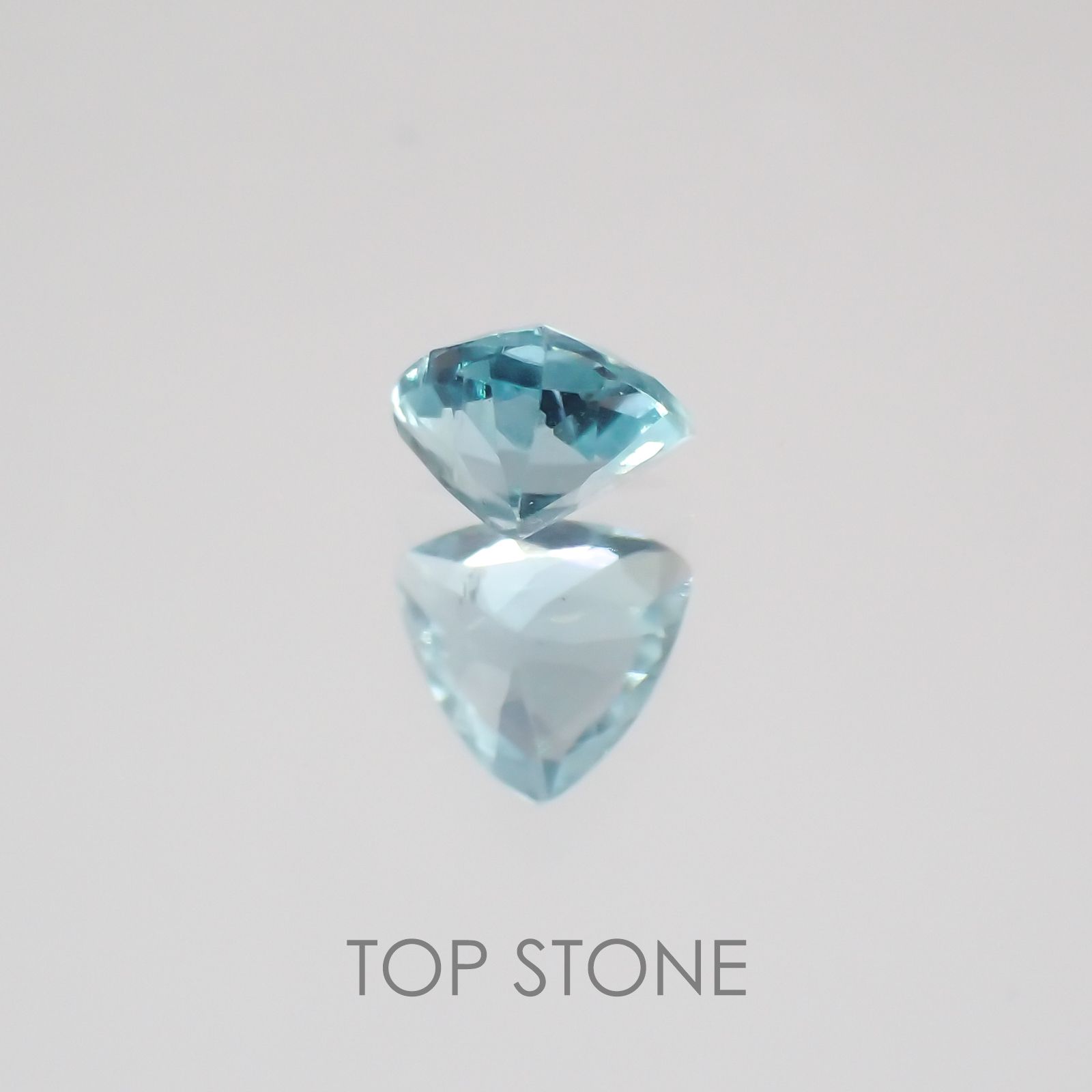 グランディディエライト マダガスカル産 ルース 0.17ct[21059845]3.5×3.5mm前後