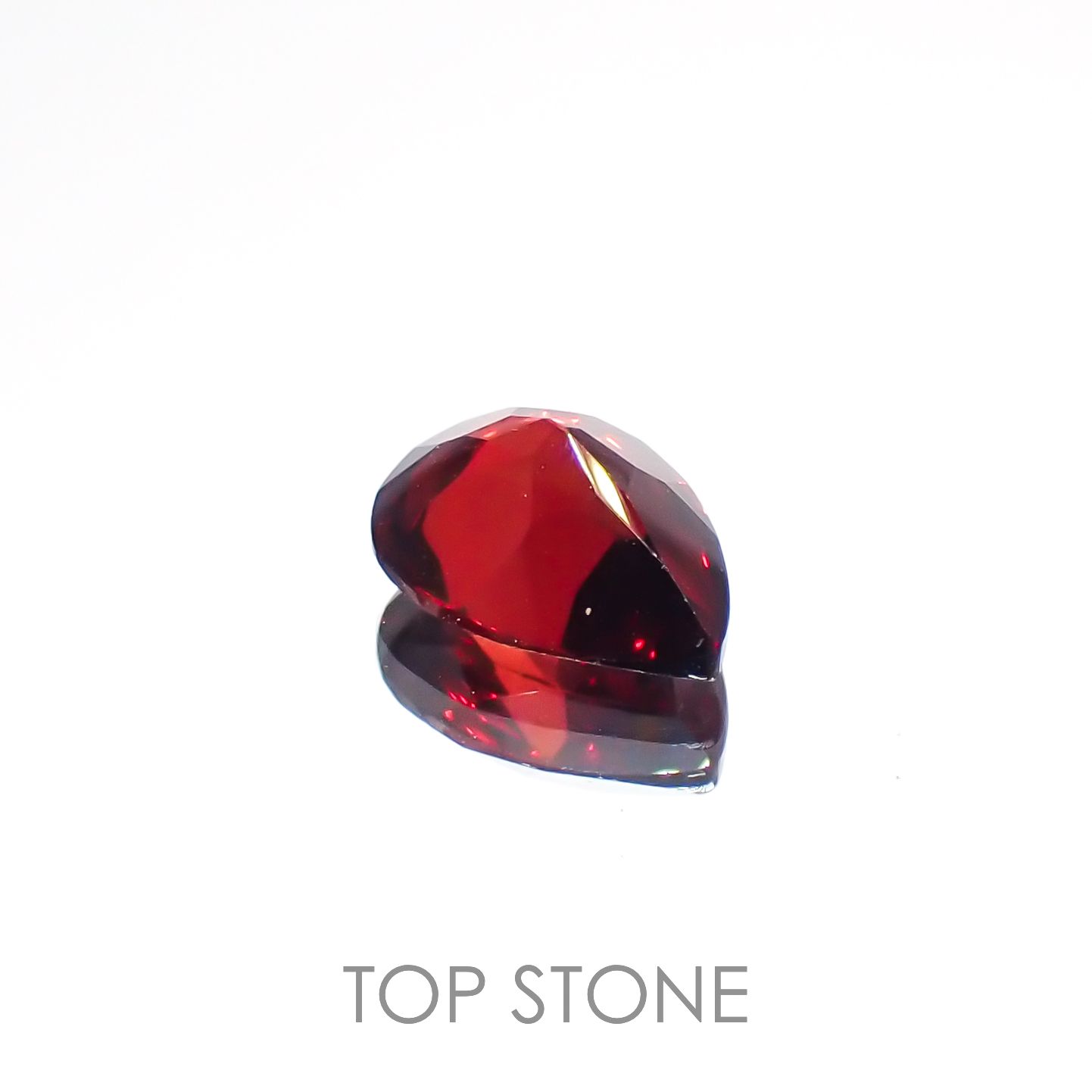 パイラルスパイトガーネット モザンビーク産 1.36ct[230119838]8.1x6mm前後