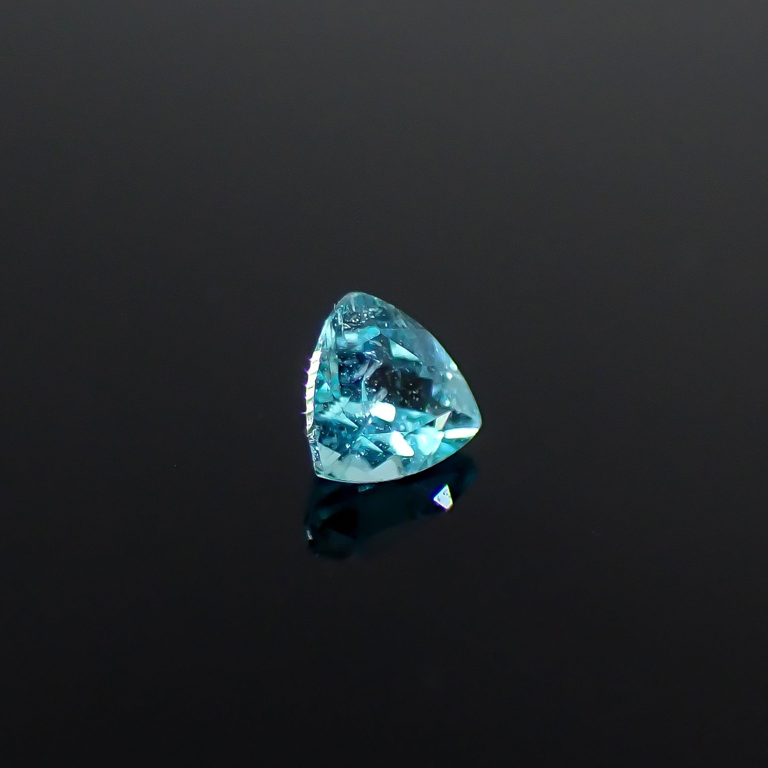 パライバトルマリン ブラジル産 0.097ct [250931075]3x3mm前後