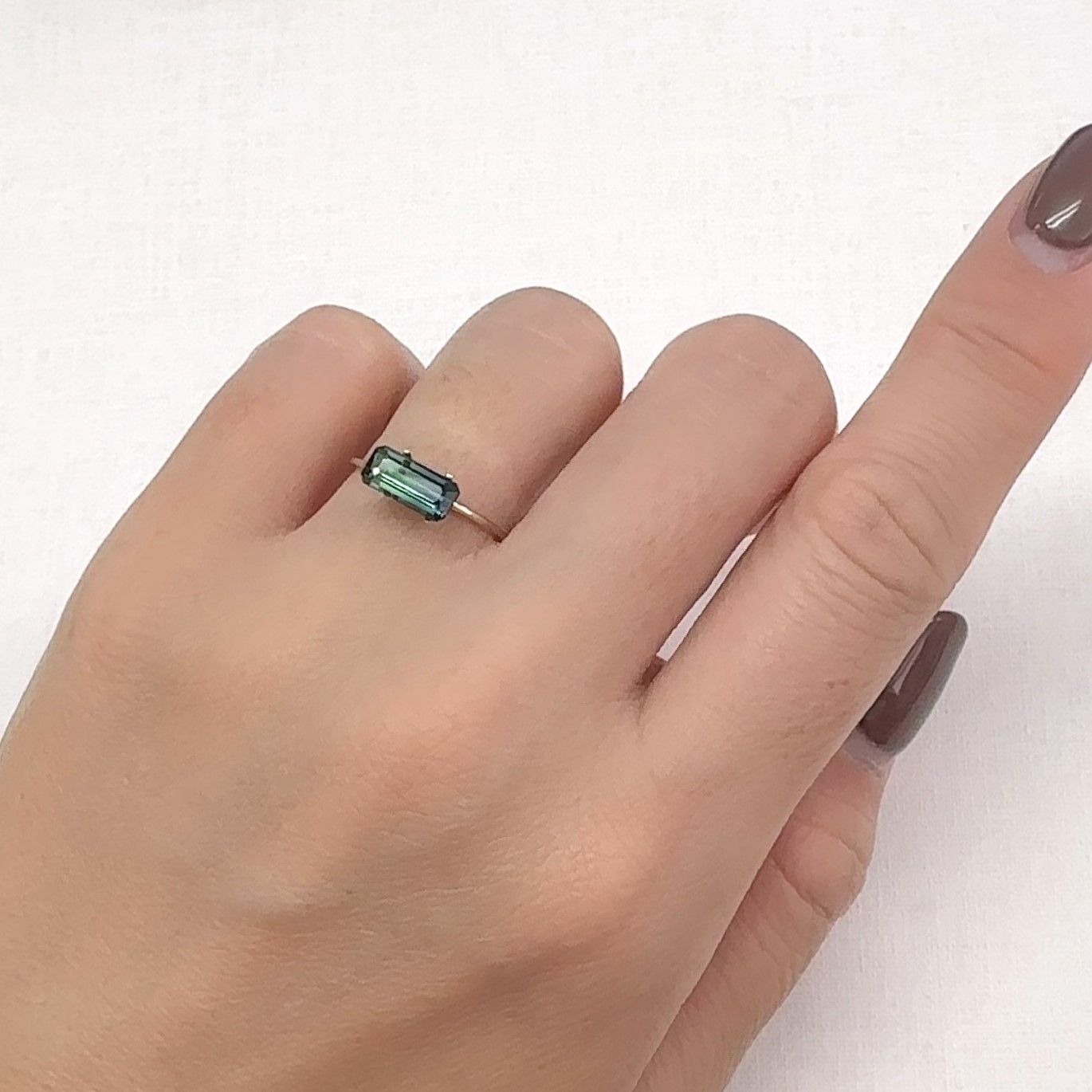 バイカラートルマリン アフガニスタン産 1.29ct [241029403]8.8x4mm前後