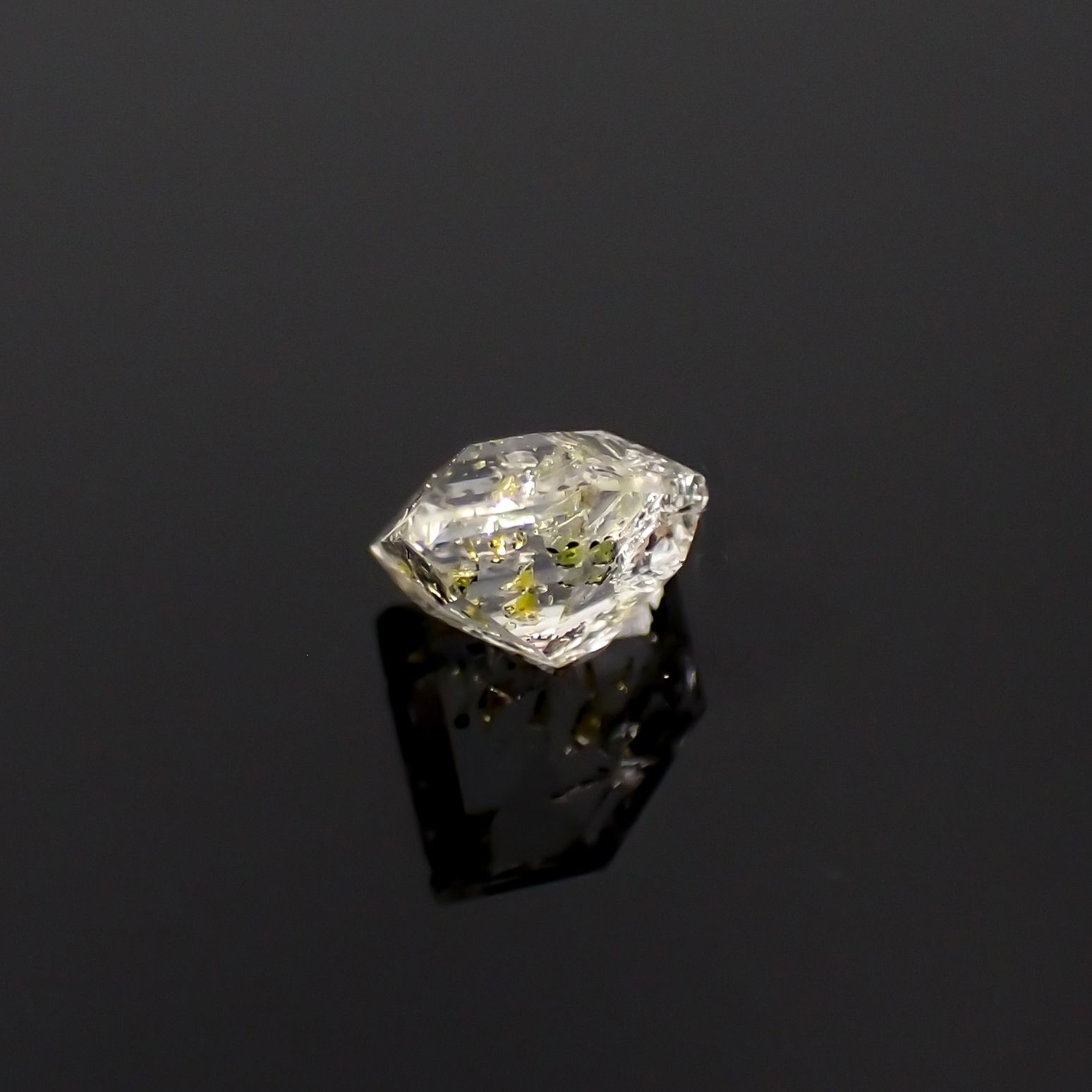 ◇カスタムペンタゴンカット◇オイルインクォーツ パキスタン産 0.33ct [231224726]4.5x5.9mm前後