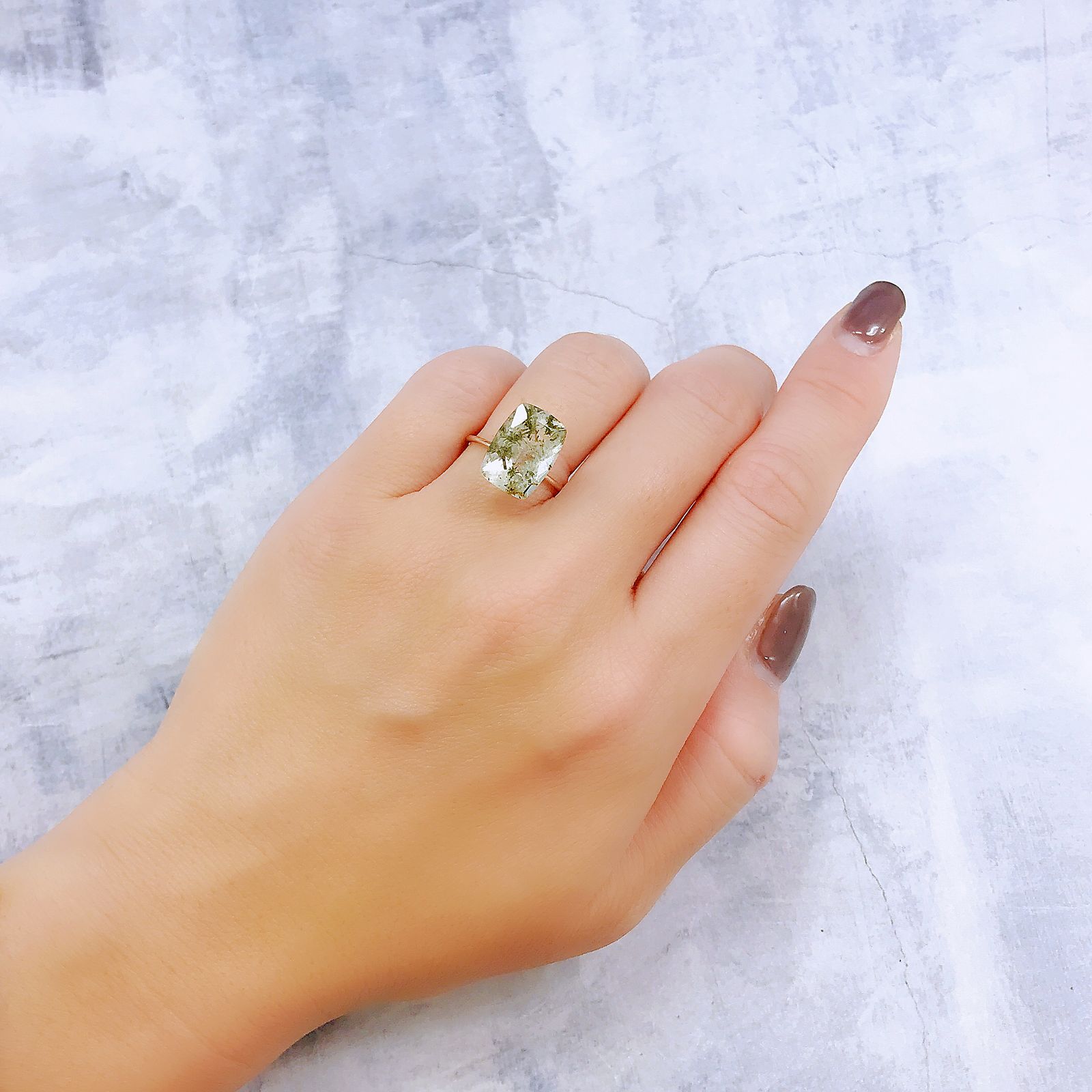 ヘデンベルジャイトインクォーツ インドネシア産 5.16ct [220917836]13.2x9.6mm前後