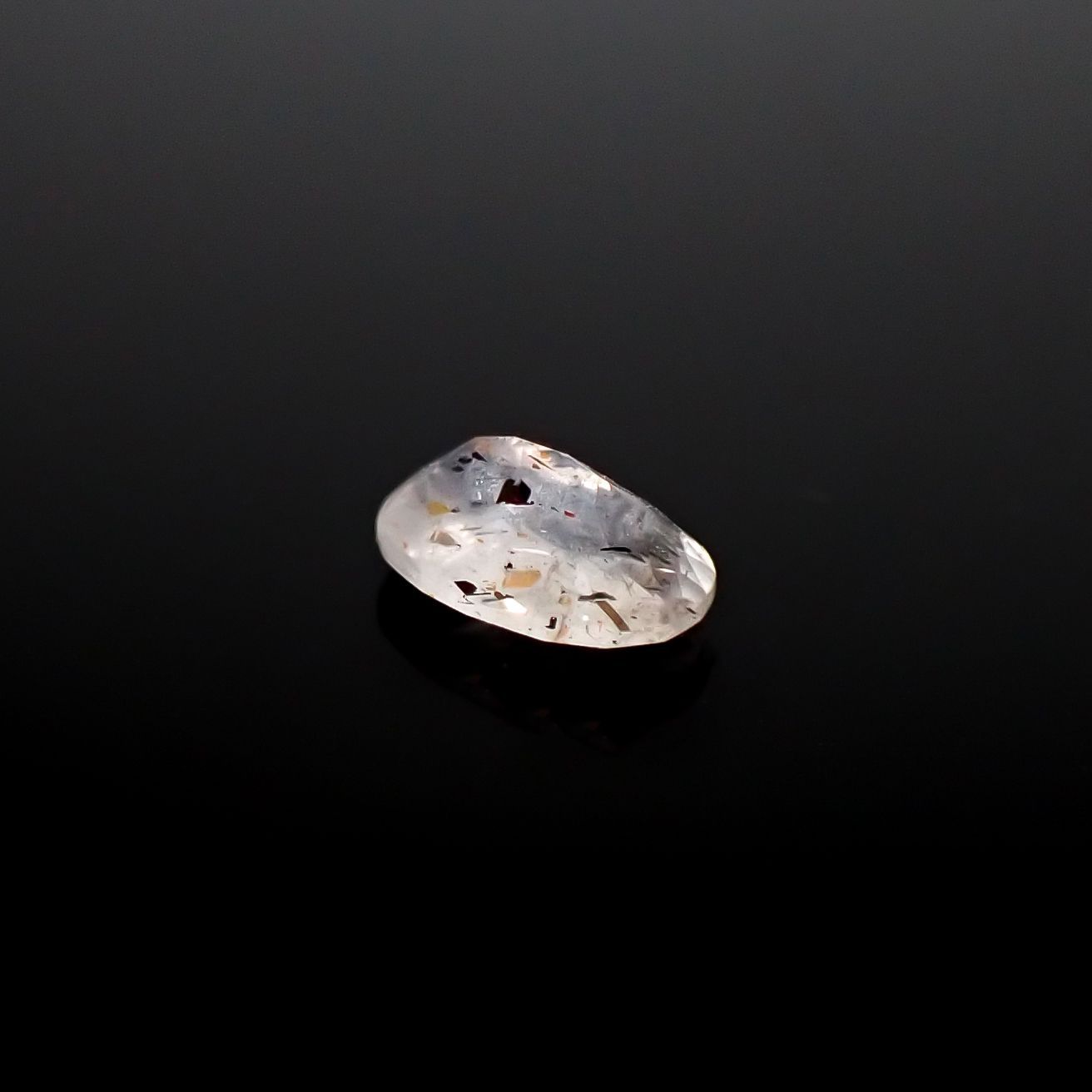 レインボーラティスサンストーン オーストラリア産 0.23ct [250229854]5.1x3.3mm前後