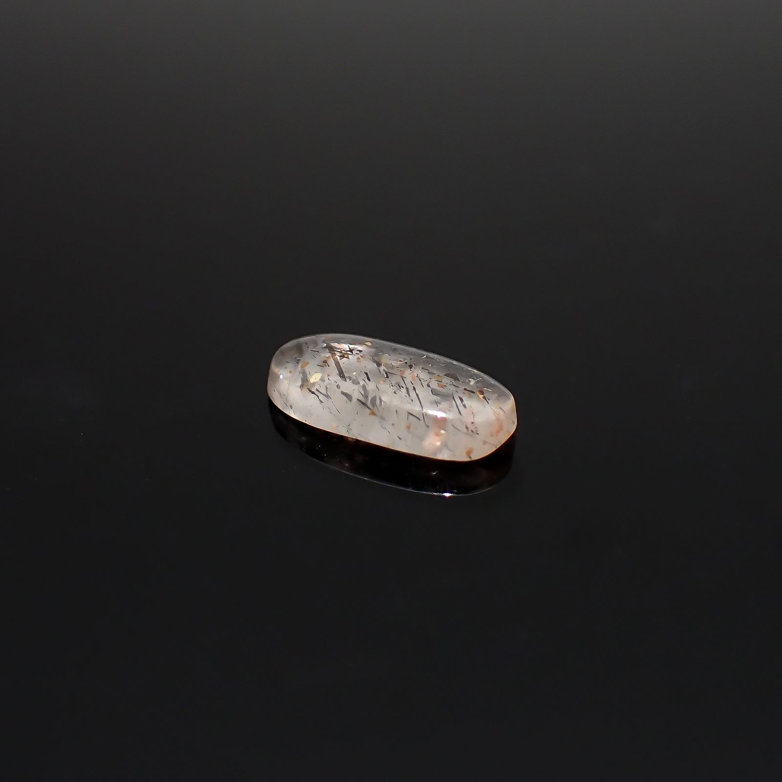 レインボーラティスサンストーン オーストラリア産 0.72ct / 9x4.6mm前後 [260632531]