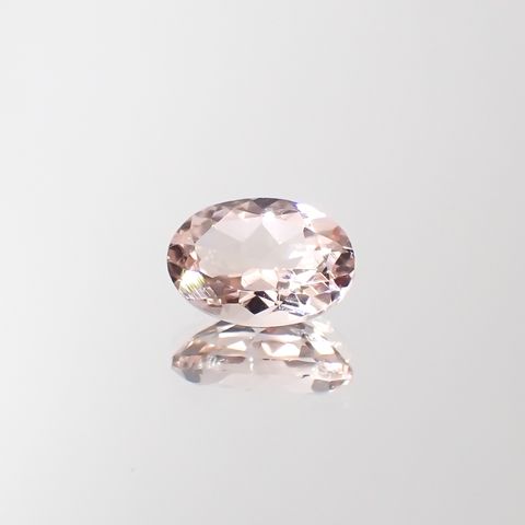 モルガナイト(宝石名モルガナイト)ナイジェリア産 0.68ct 識別済[230321163]7x4.9mm前後