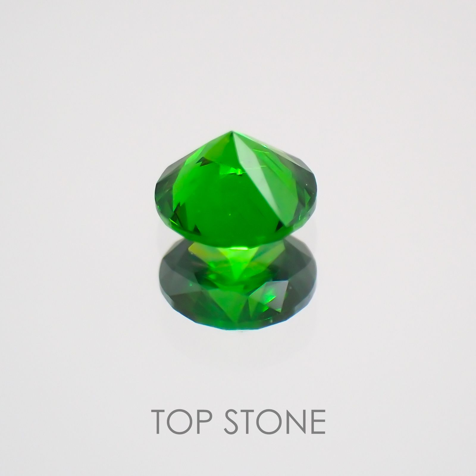 デマントイドガーネット(宝石名デマントイド・ガーネット)  ロシア産 0.174ct ソ付(彩珠)[210410515]3.3×3.3mm前後