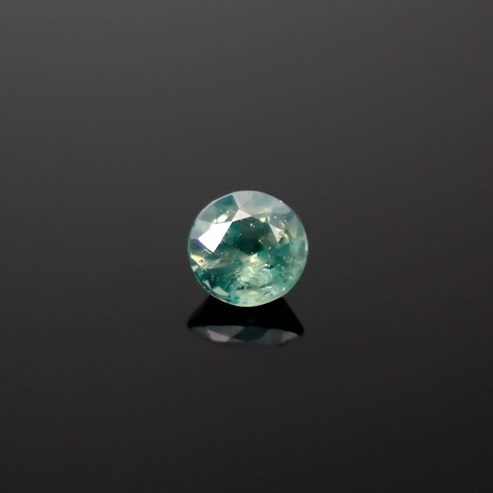アレキサンドライト ブラジル産/EmeraldMains社製 0.055ct[240527621]2.5x2.5mm前後