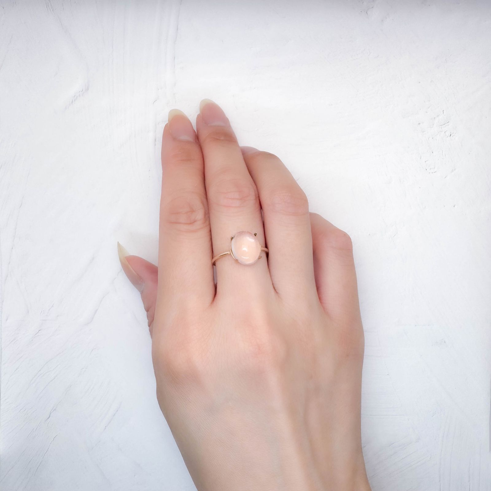 スターローズクォーツ マダガスカル産 2.98ct / 11.2x9mm前後 [250730819]