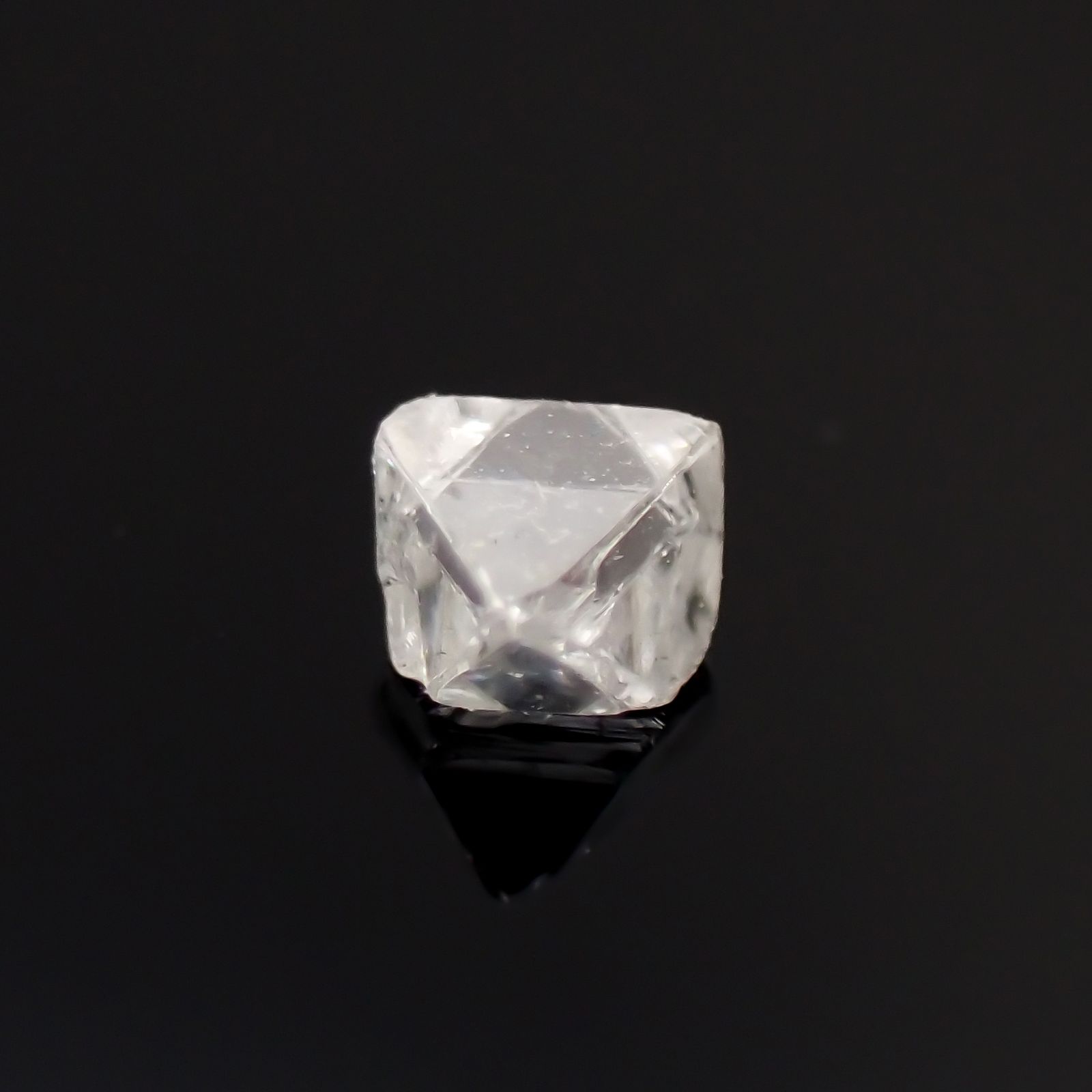 ソーヤブルダイヤモンド 原石(トライゴンあり/Trigon) 0.068ct[230923447]2.4x2.2mm前後