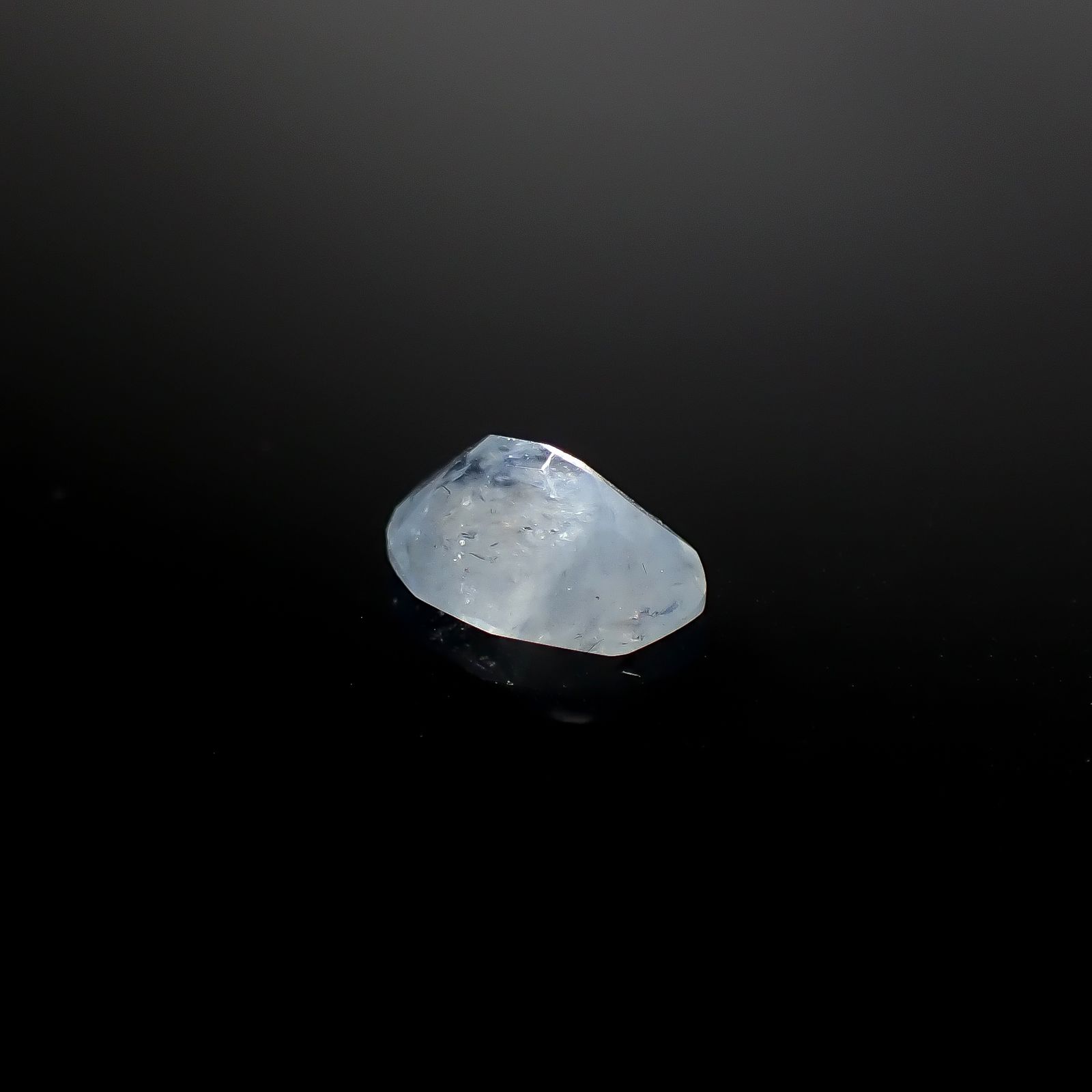 イリデッセンスアクアマリン ブラジル産 1.35ct [250730706]9x6.6mm前後