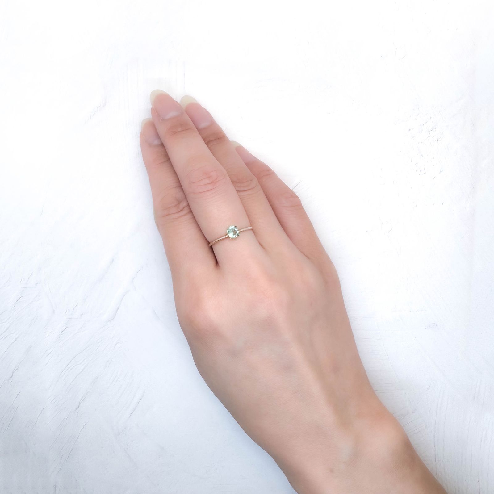 ミントトルマリン アフガニスタン産 0.24ct / 4.2x3.9mm前後 [251031205]