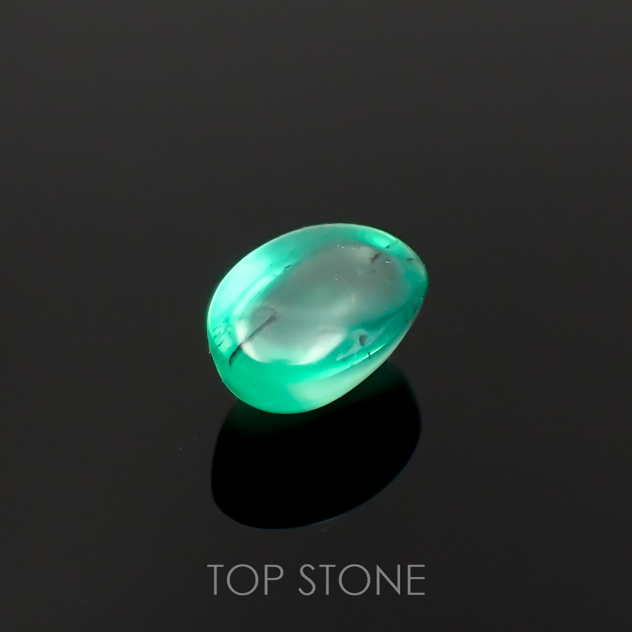エメラルドキャッツアイ(宝石名エメラルド)コロンビア産 0.53ct 識別済[221018912]6x4mm前後