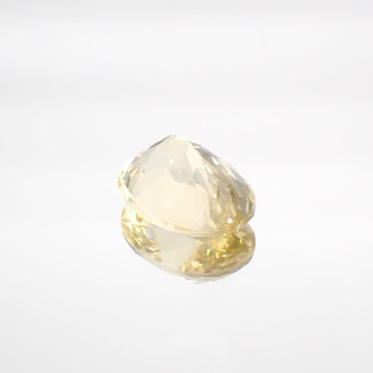 アラゴナイト フォスフォレッセンス(宝石名フォスフォレッセンス・アラゴナイト)チェコ共和国産 9.188ct ソ付(彩珠)[221018678]15.9x11.7mm前後