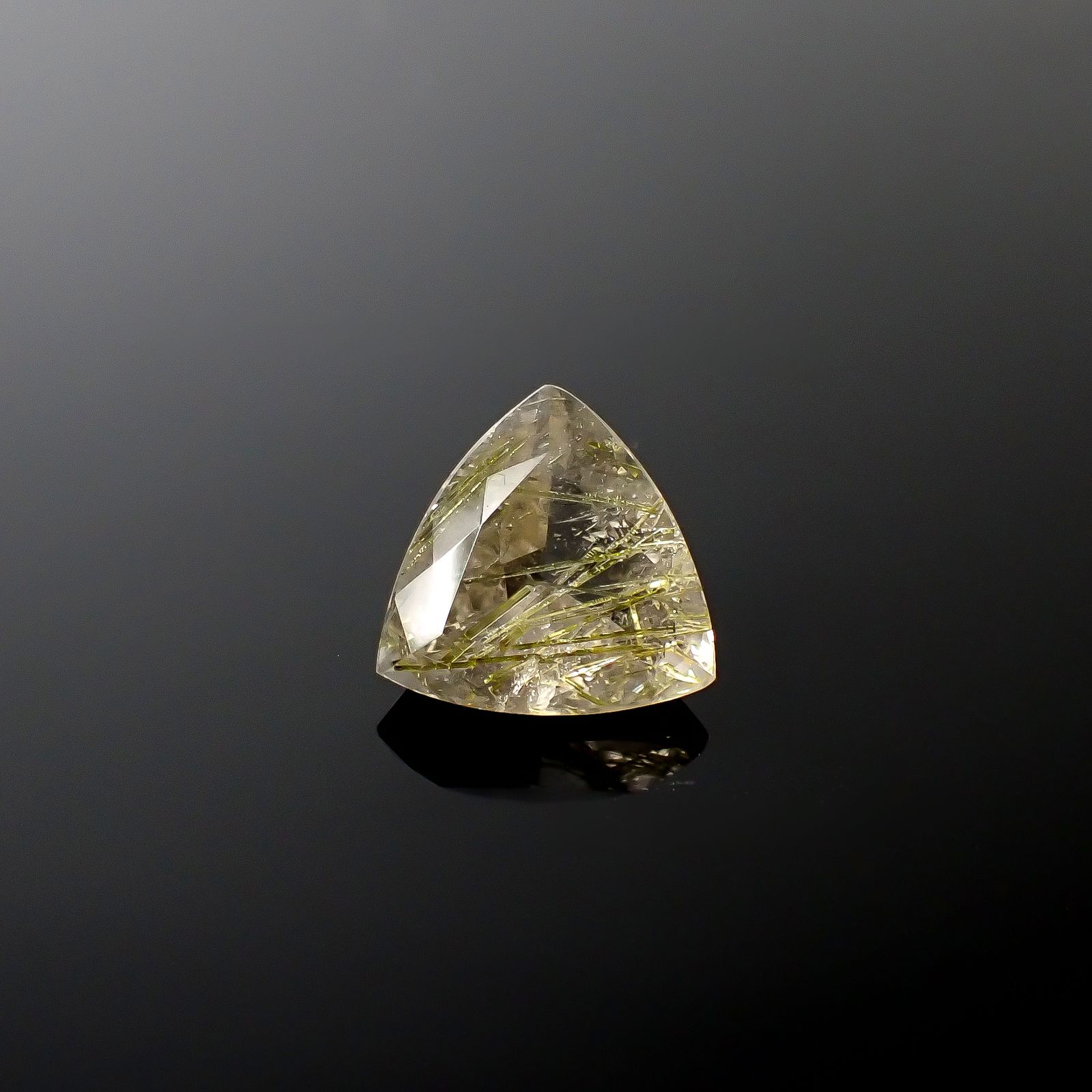 エピドートインクォーツ ブラジル産 6.36ct [240427297]13.2x12.8mm前後