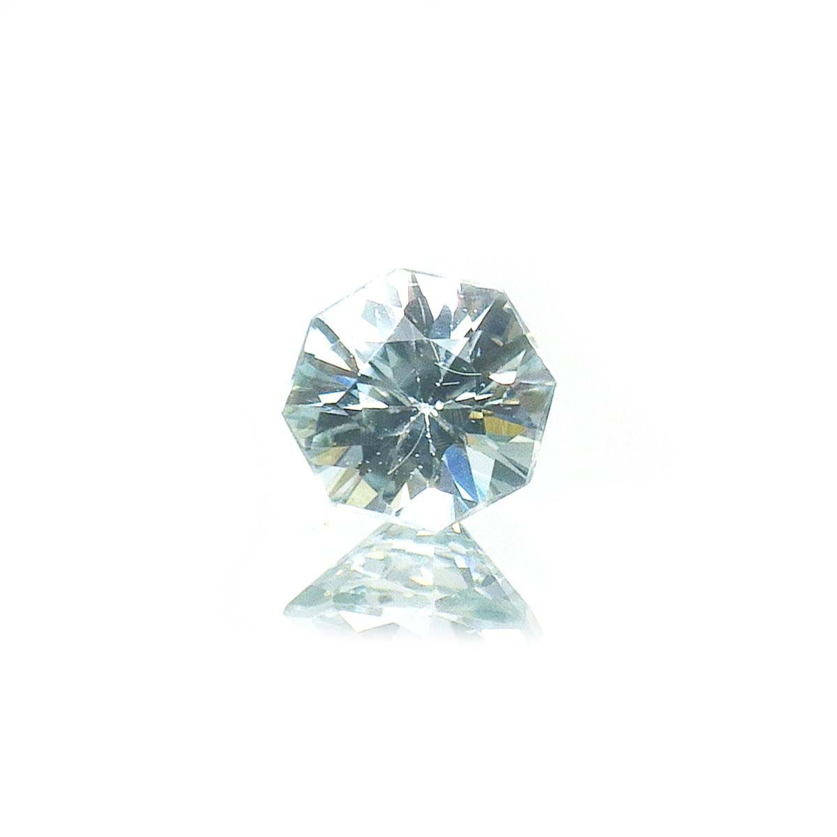 ◇オクタゴンカット◇アイスブルージルコン(宝石名ジルコン)カンボジア産 0.77ct 識別済[220717169]5.1x5mm前後