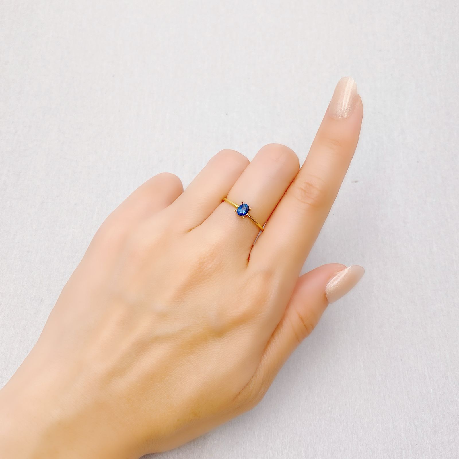 コバルトブルースピネル(宝石名ブルー・スピネル)タンザニア産 0.351ct ソ付(日独)[241229667]4.68x3.6mm前後