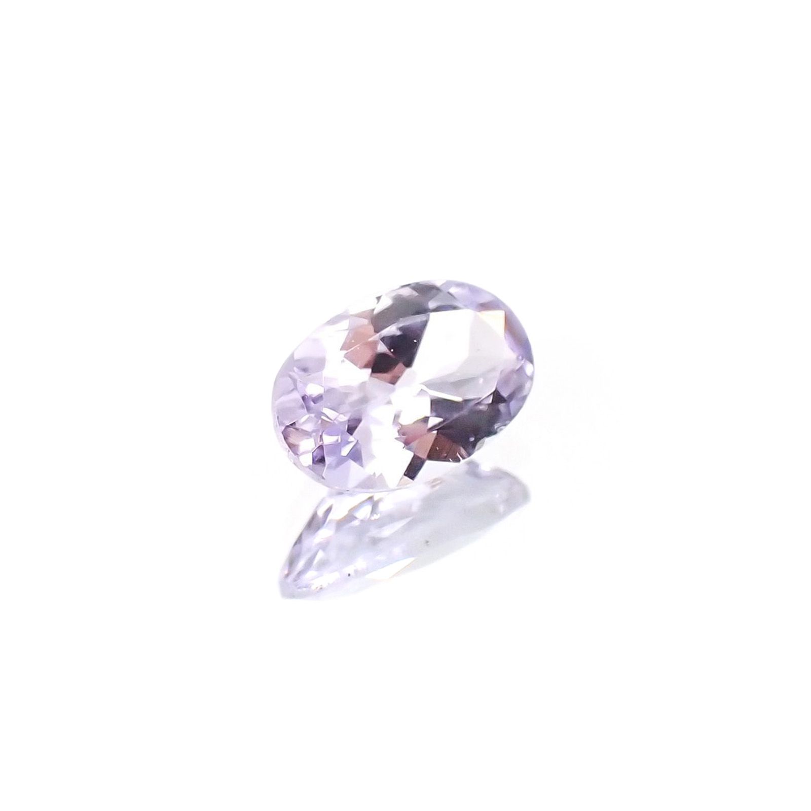 ラベンダーゾイサイト(宝石名ゾイサイト)タンザニア産 識別済 0.39ct / 6x3.8mm前後 [231124103]
