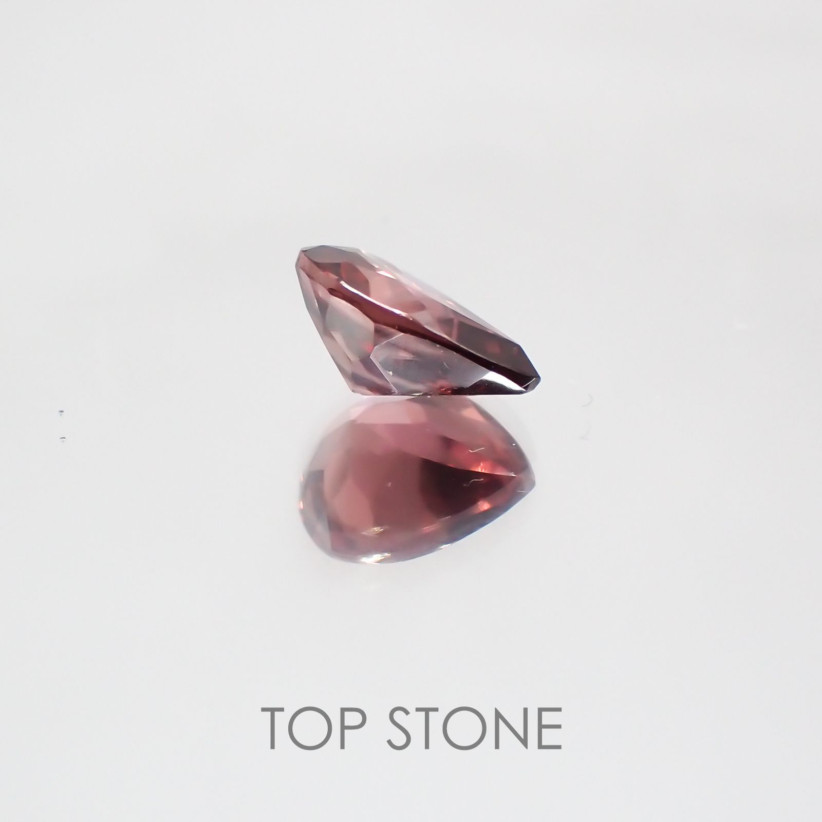 ピンクジルコン スリランカ,カンボジア産 ルース 1.5ct[21029788]7.9×6mm前後