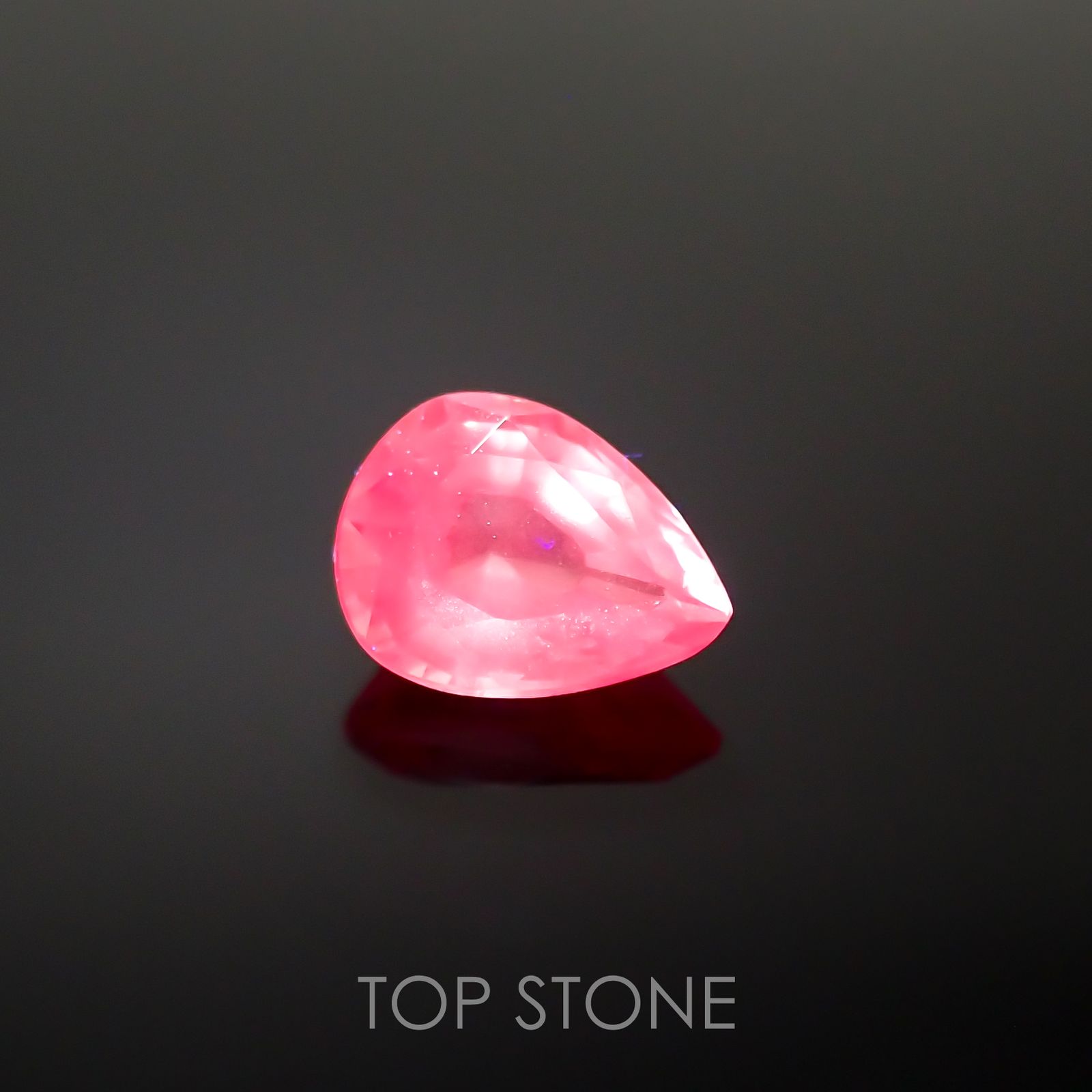 シルキーピンクスピネル タンザニア産 ルース 0.72ct[210912902]6.4×4.8mm前後