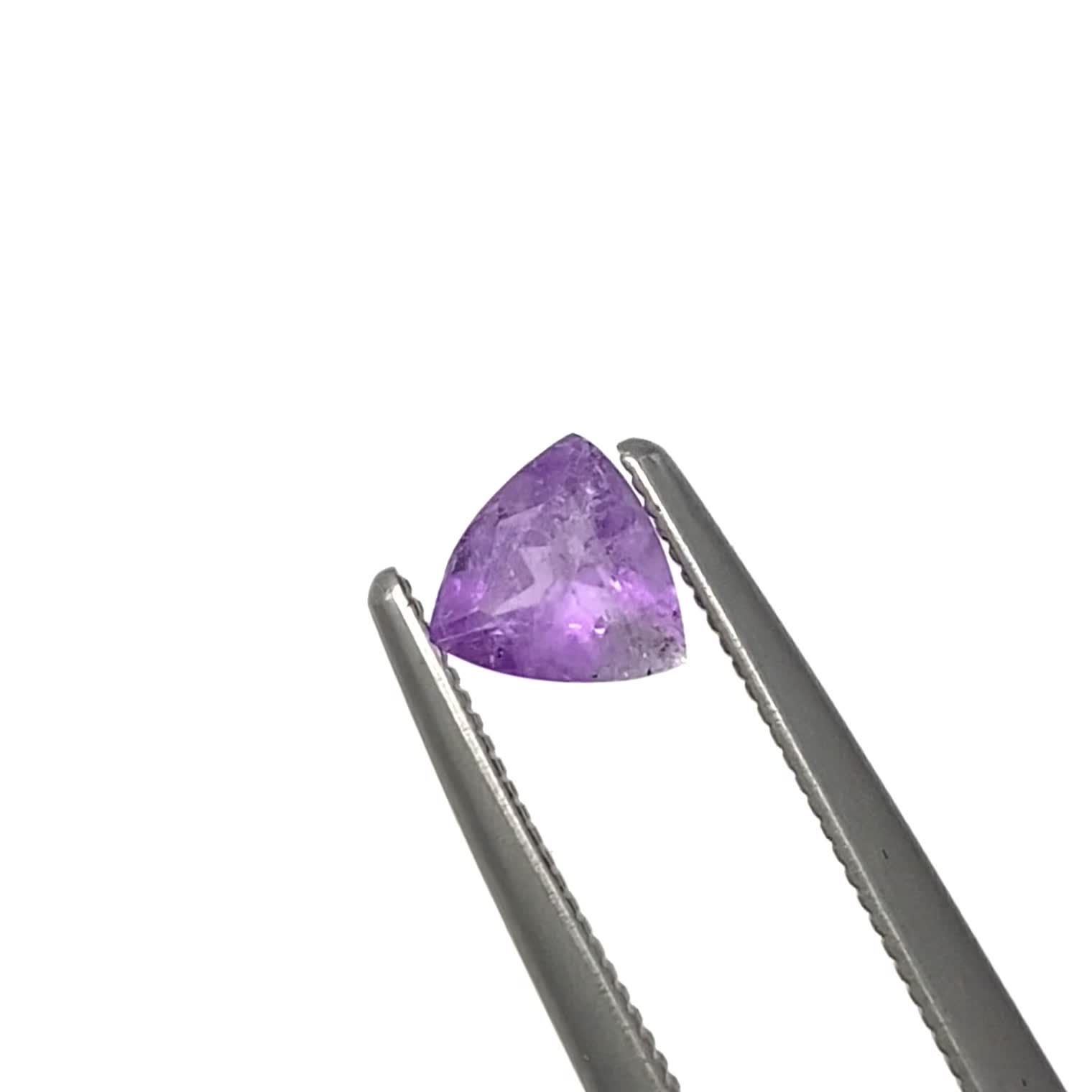 ハックマナイト 四角柱 ハックマナイト アフガニスタン産 0.26ct / 4.7x4.9mm前後 [240125417