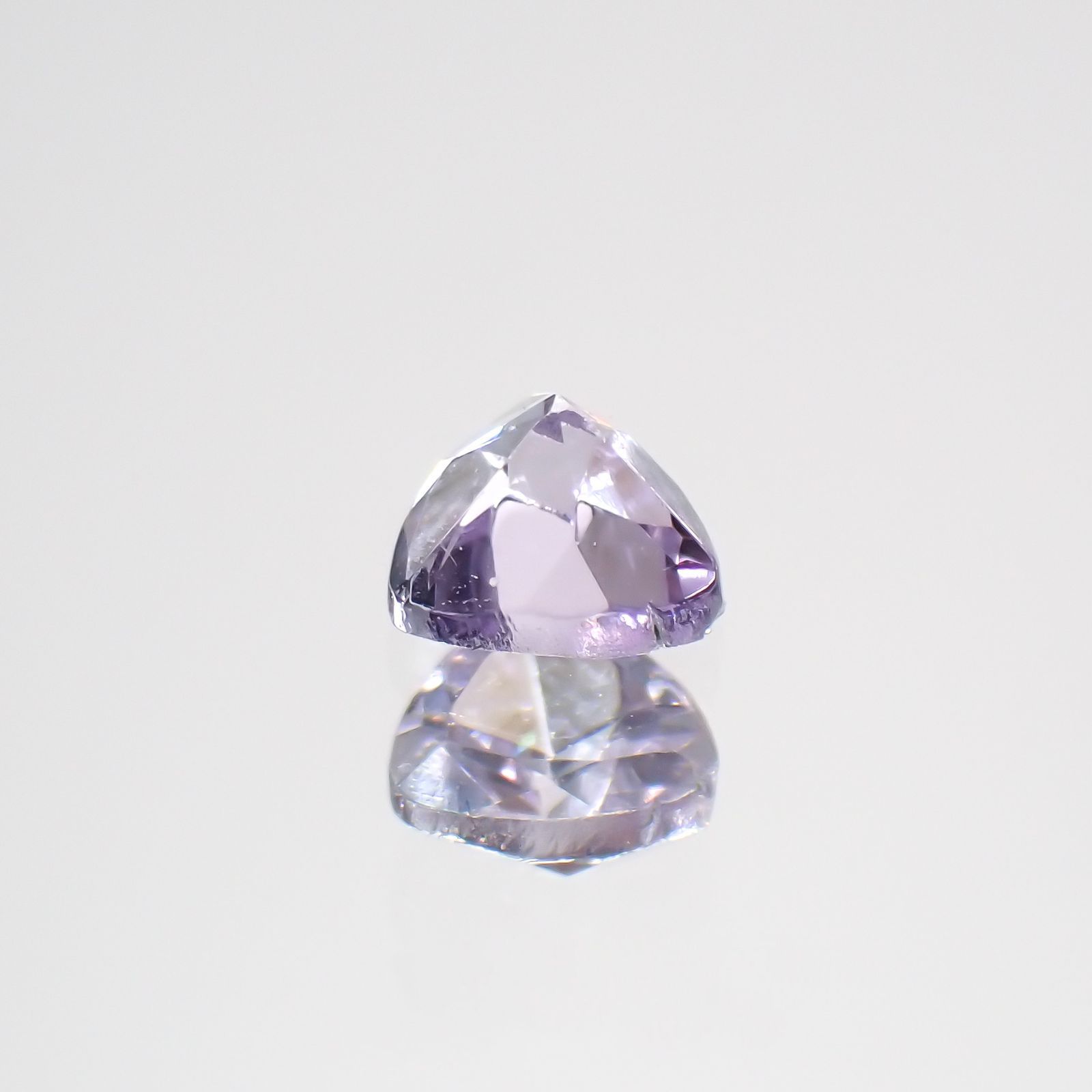 ラベンダーゾイサイト(宝石名ゾイサイト)タンザニア産 0.20ct 識別済[220115064]3.4x3.6mm前後
