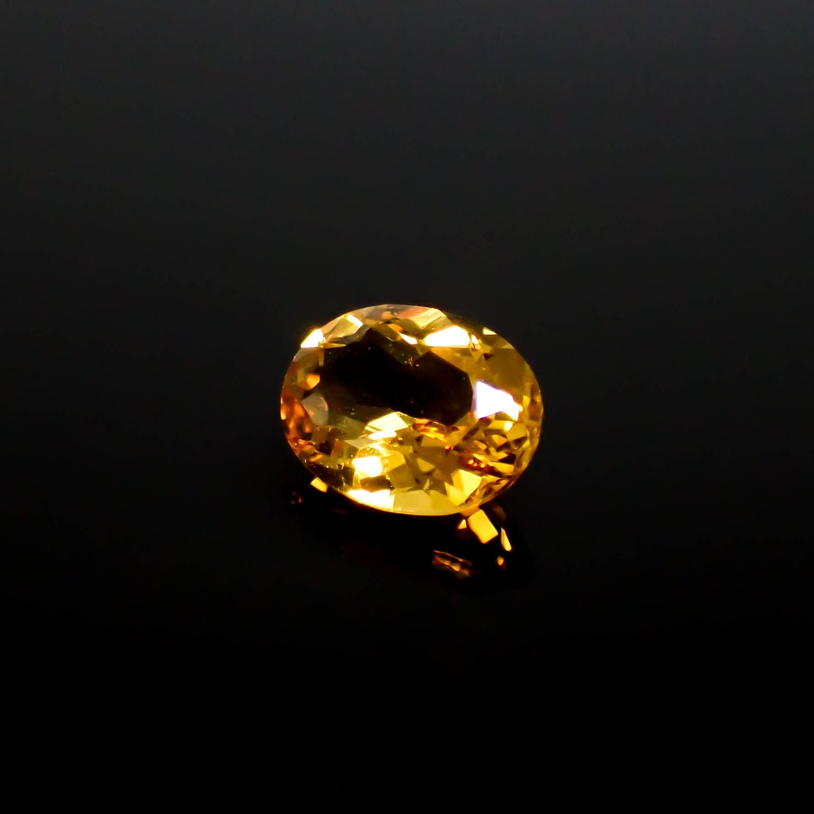 ゴールデンベリル(宝石名ゴールデン・ベリル)ブラジル産 1.15ct 識別済[250330164]8.1x6.2mm前後