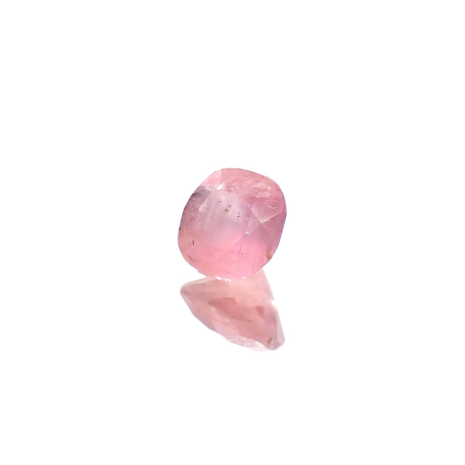 ペツォッタイト(ラズベリル)(宝石名ペツォッタイト)マダガスカル産 0.23ct 識別済[231023645]3.8x3.7mm前後
