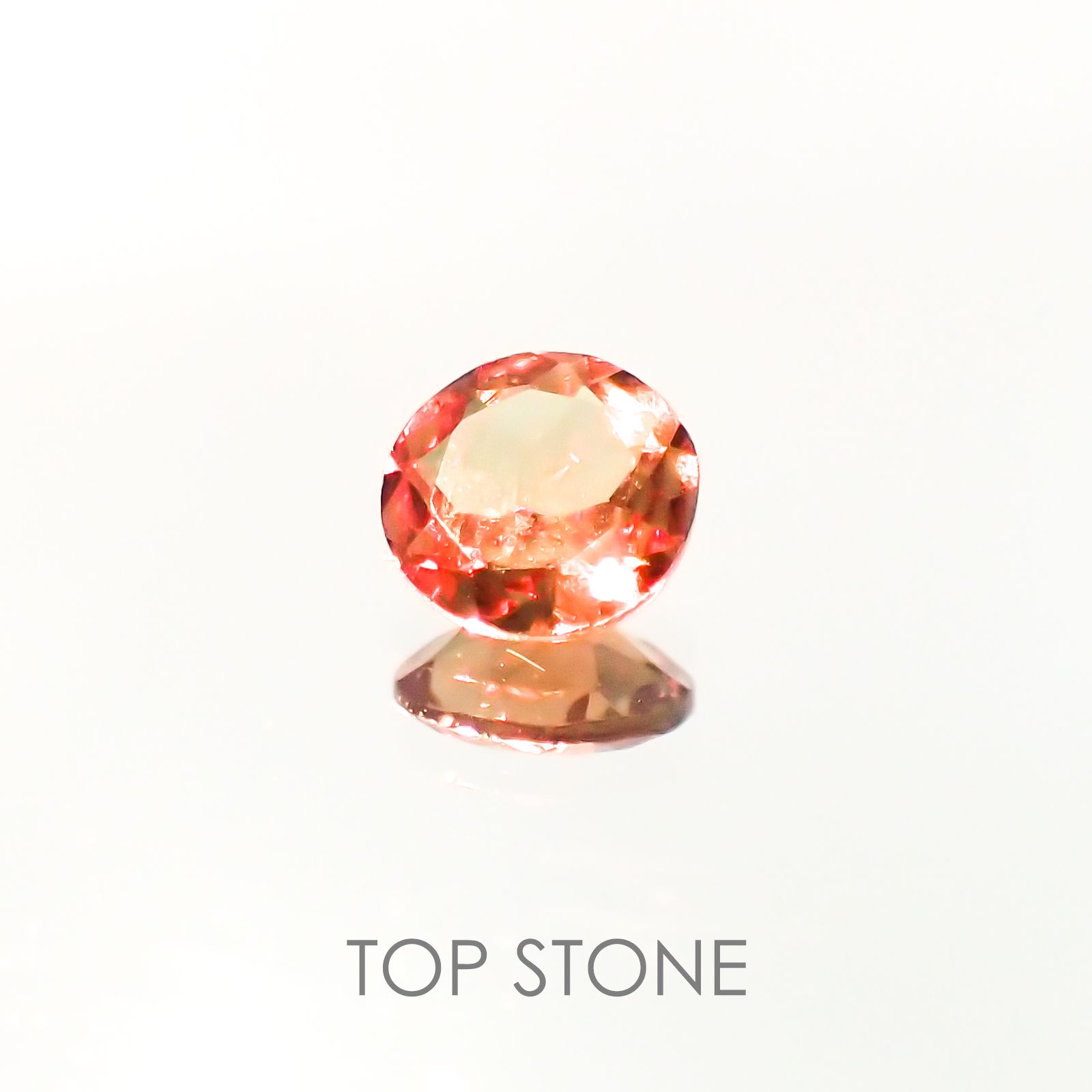 カラーチェンジ マラヤガーネット タンザニア産 ルース 0.46ct[20117760]5×5mm前後