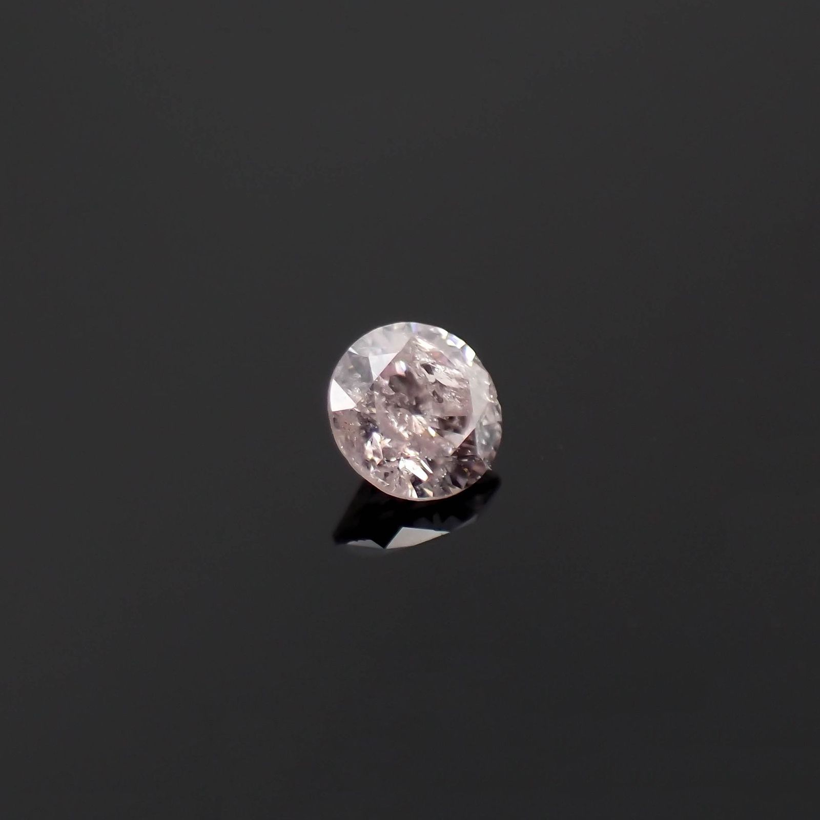 ピンクダイヤモンド(宝石名ダイアモンド I-2/VERY LIGHT BROWNISH PINK) 0.066ct ソ付(CGL)[230120139]2.52x2.57mm前後