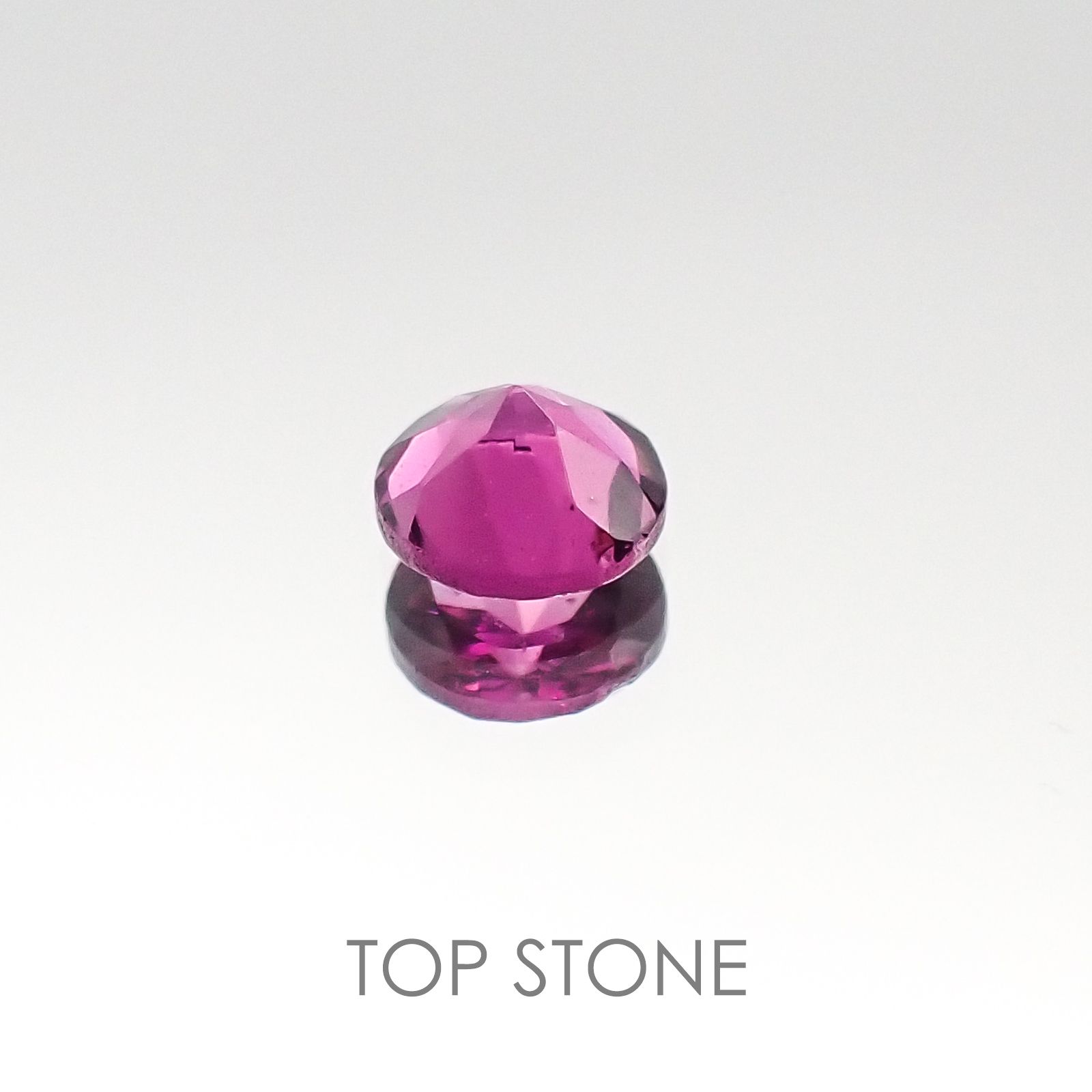 マラヤガーネット タンザニア産 ルース 0.34ct[20085123]4.1×4.1mm前後