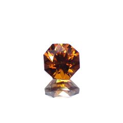 ◇オクタゴンカット◇オレンジジルコン(宝石名ジルコン)スリランカ/カンボジア産 0.87ct 識別済[230220702]5x4.9mm前後