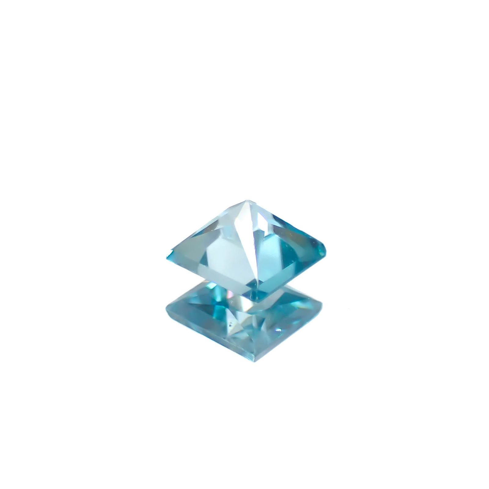 ◇プリンセスカット◇ブルージルコン カンボジア産 0.52ct [241229631]4x3.9mm前後