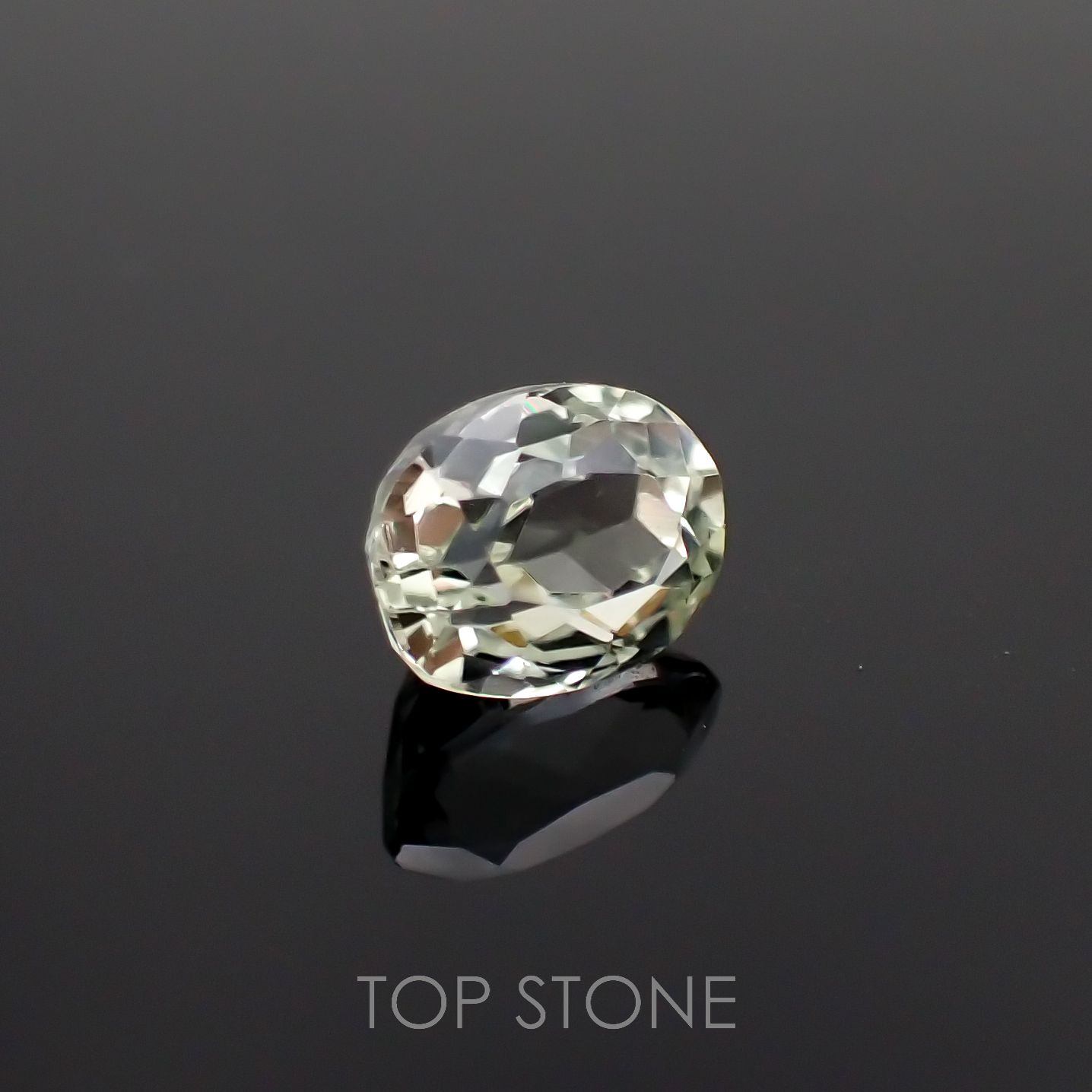 シリマナイト(宝石名シリマナイト)インド産 1.82ct 識別済[221018463]8x6.2mm前後