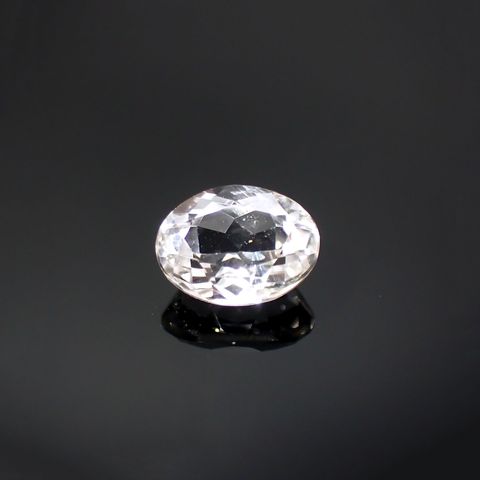 カラーレススポジュミン(宝石名ホワイト・スポジュミン) ブラジル産 1.64ct 識別済[250812620]8×6.1mm前後
