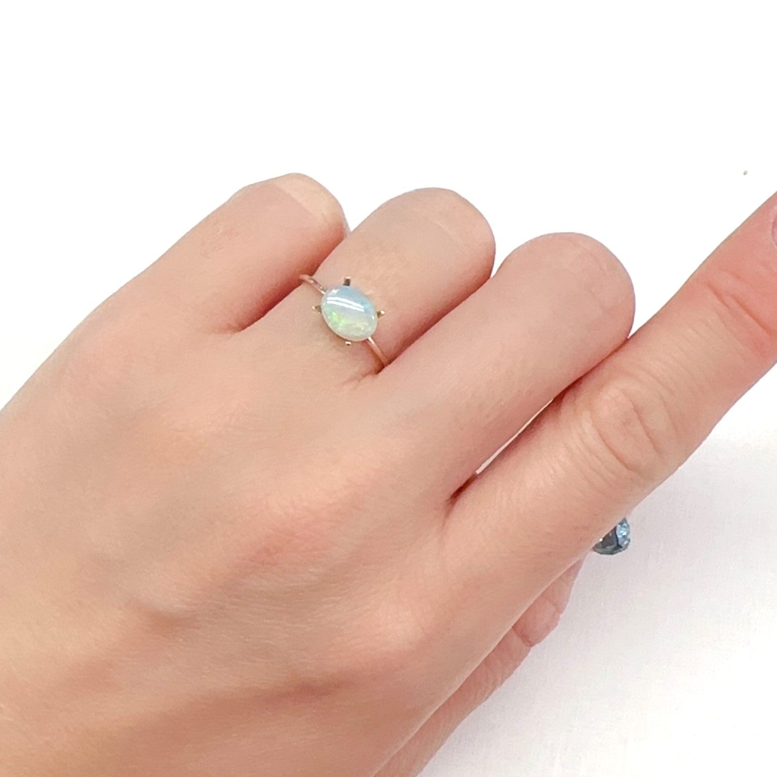 オパール オーストラリア産 0.62ct[240125292]8x6.1mm前後
